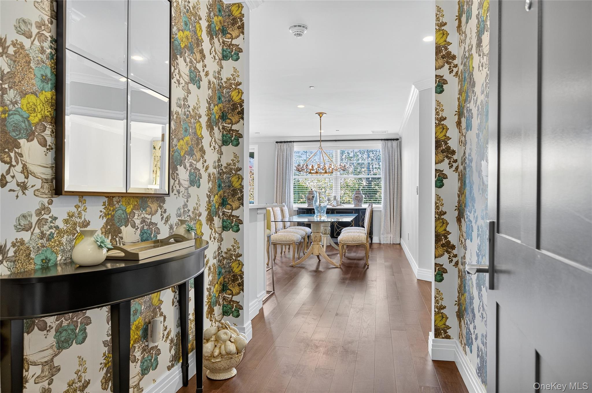 301 Franklin Avenue # 213, Garden City, NY 11530