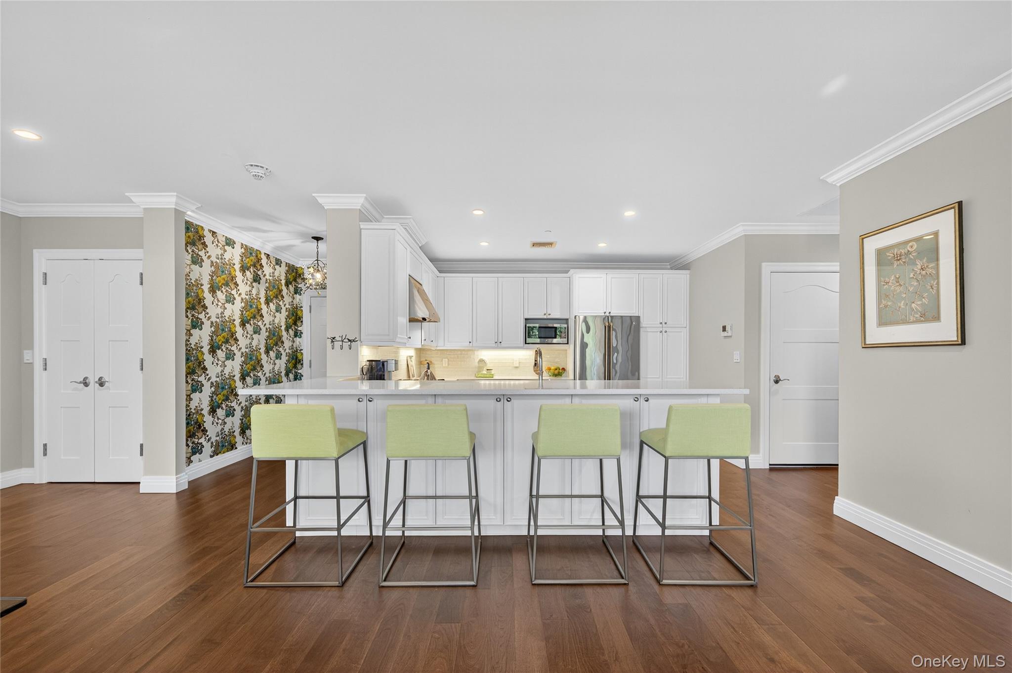 301 Franklin Avenue # 213, Garden City, NY 11530