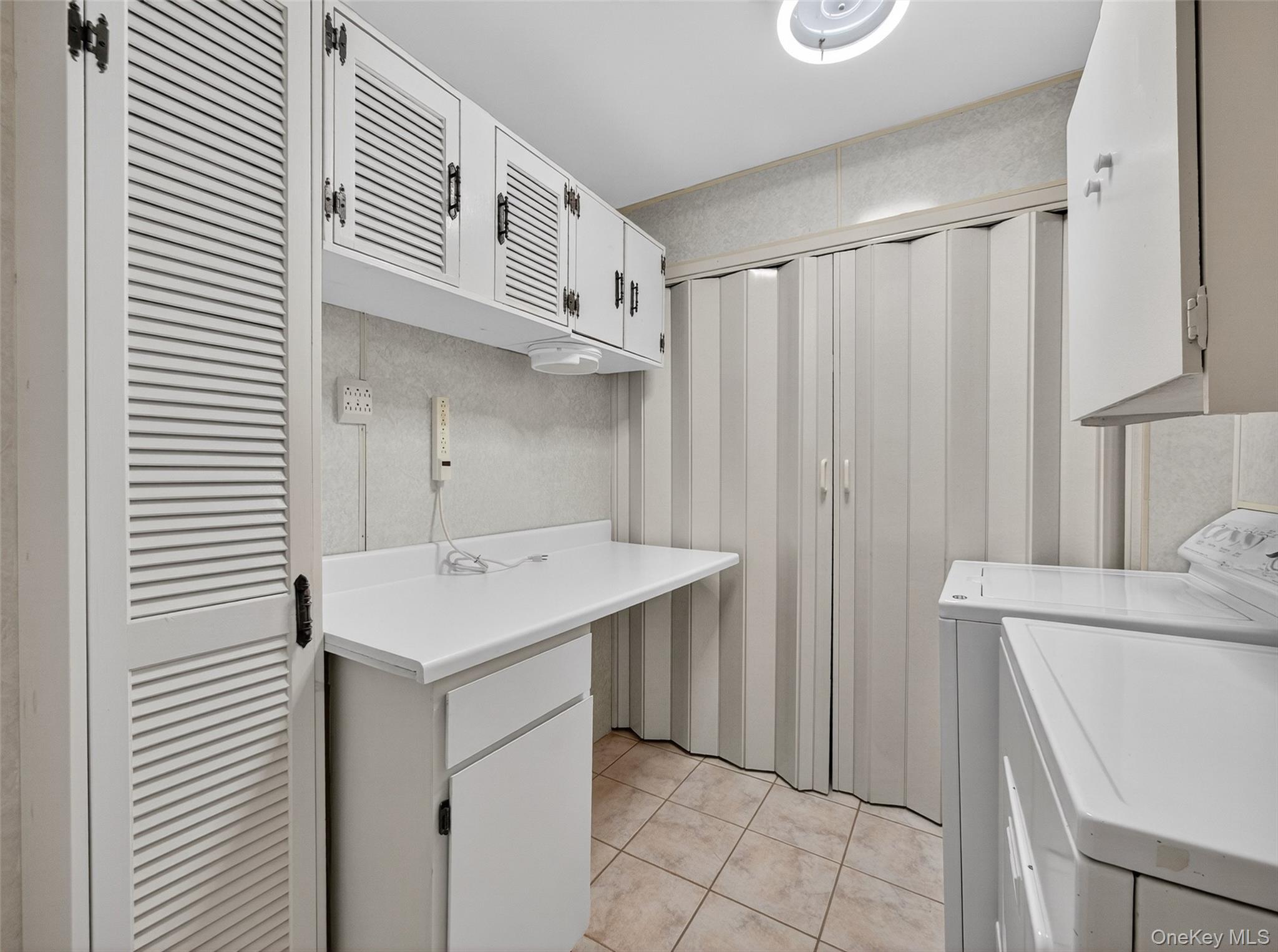 14 Staubitz Avenue, Pearl River, NY 10965