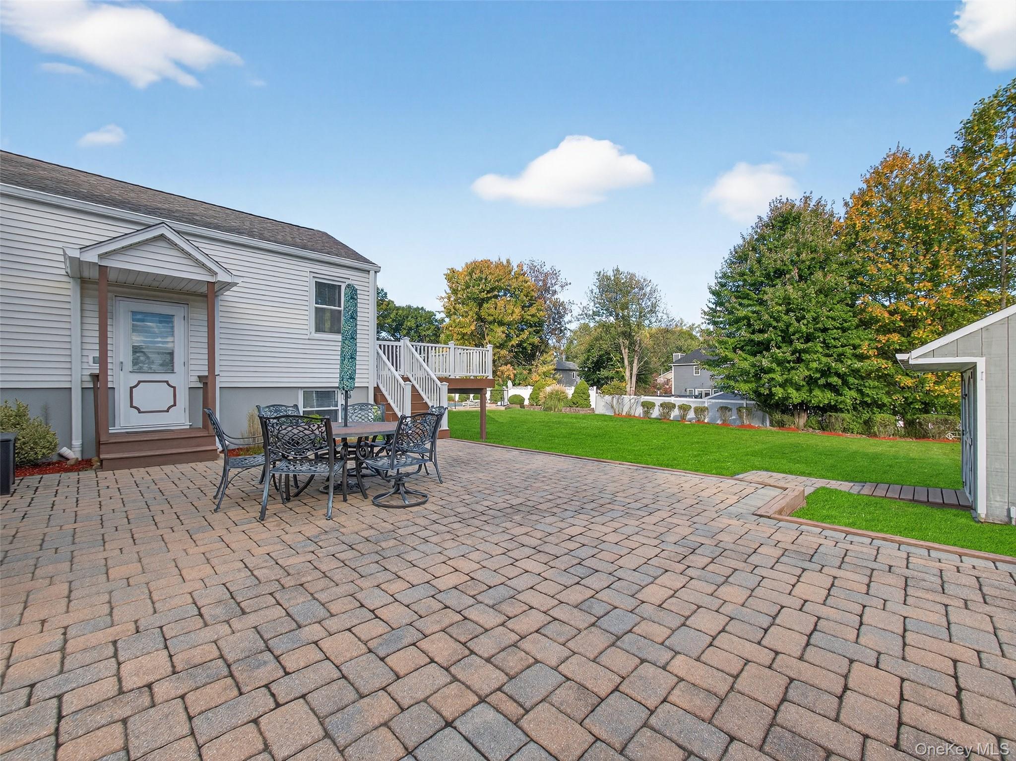 14 Staubitz Avenue, Pearl River, NY 10965