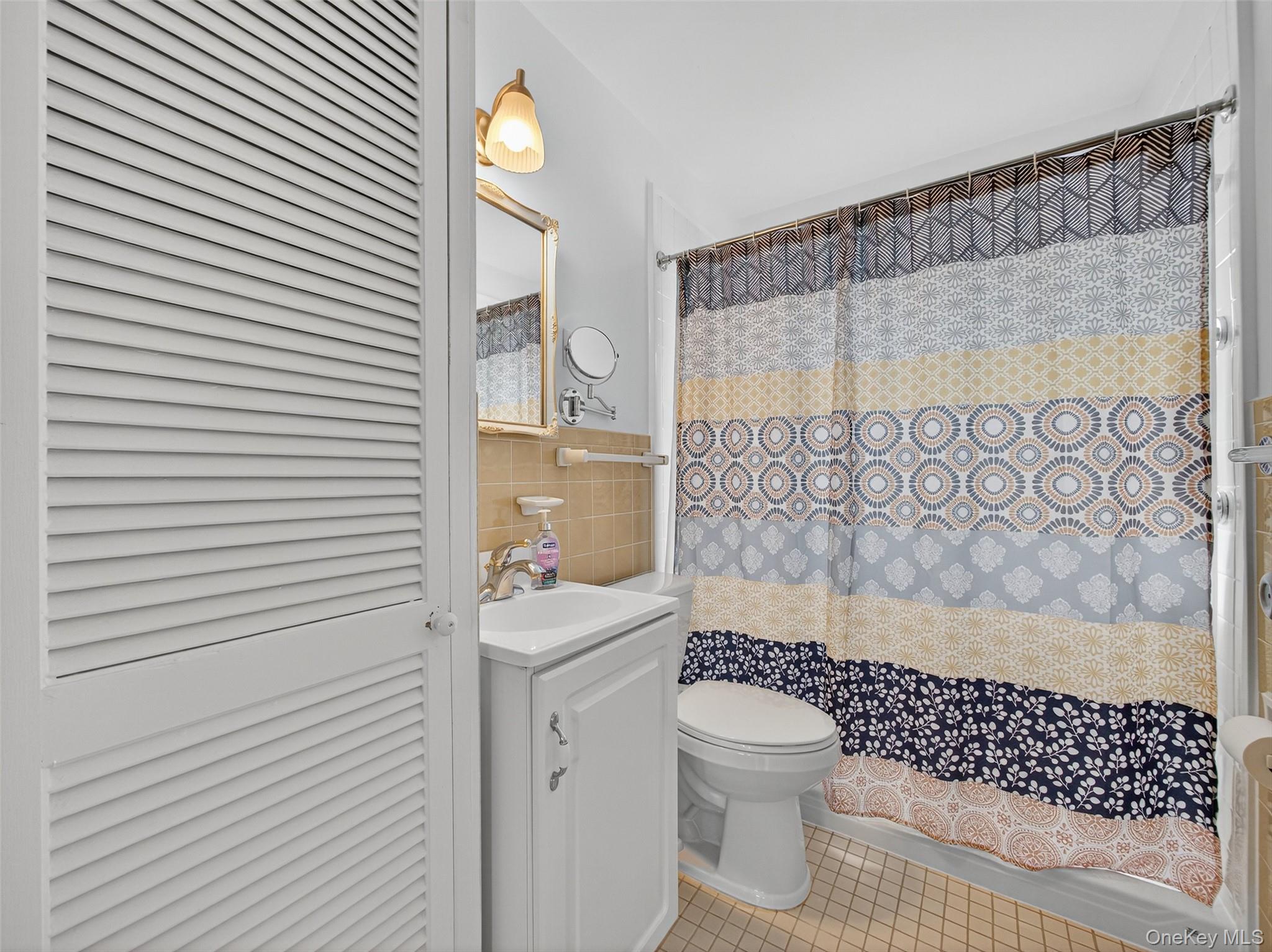 14 Staubitz Avenue, Pearl River, NY 10965