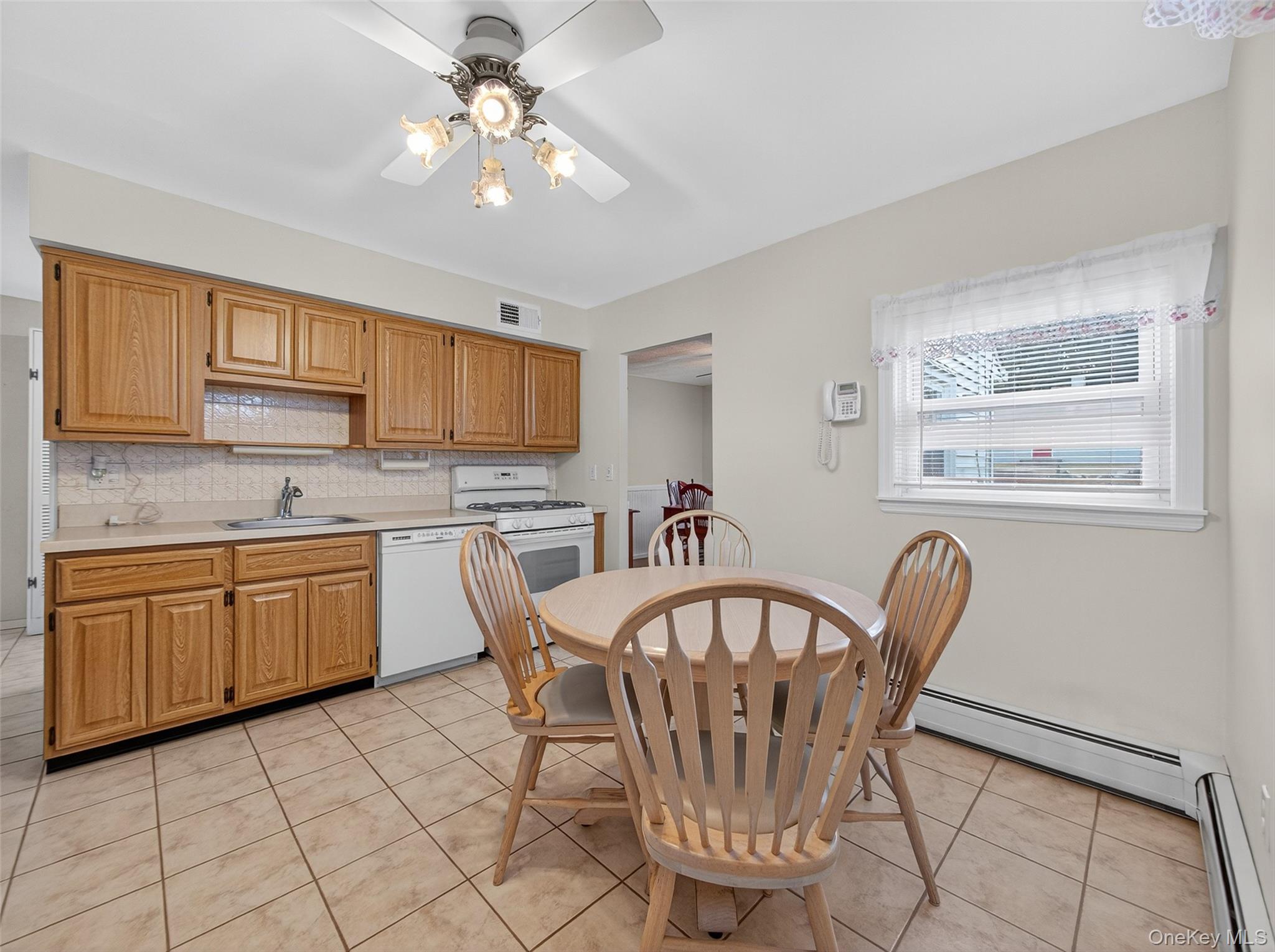 14 Staubitz Avenue, Pearl River, NY 10965