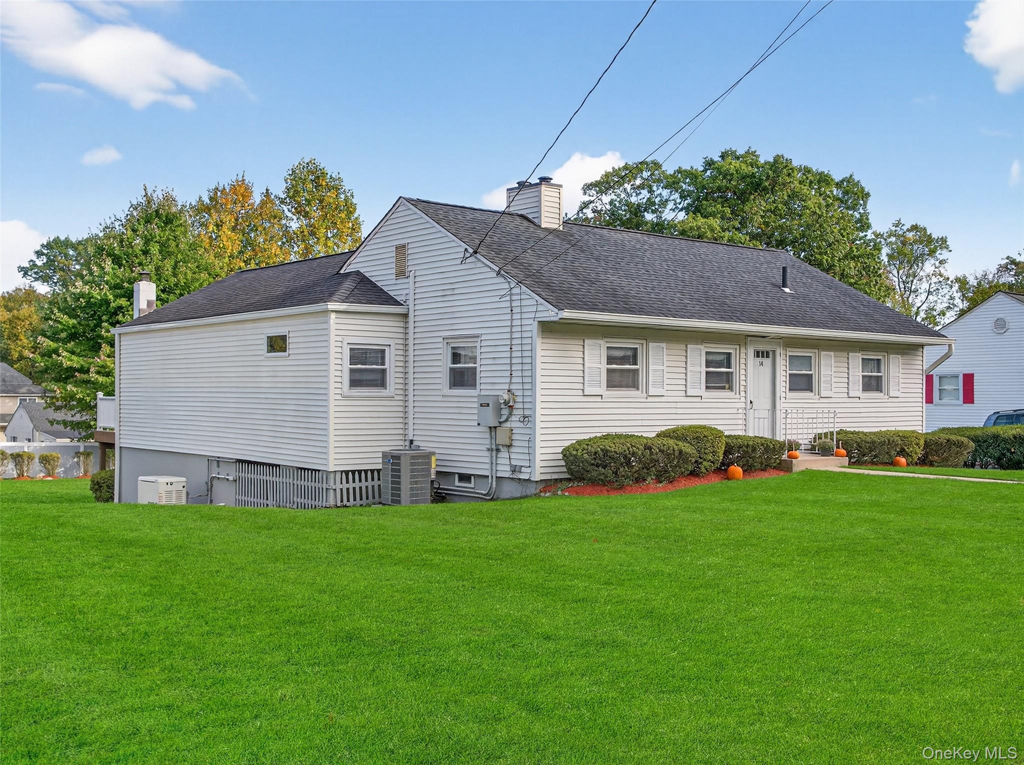 14 Staubitz Avenue, Pearl River, NY 10965