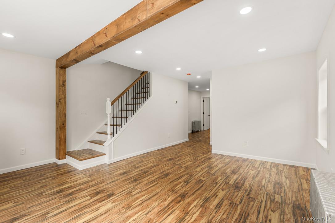 31 Grove Street, Hempstead, NY 11550