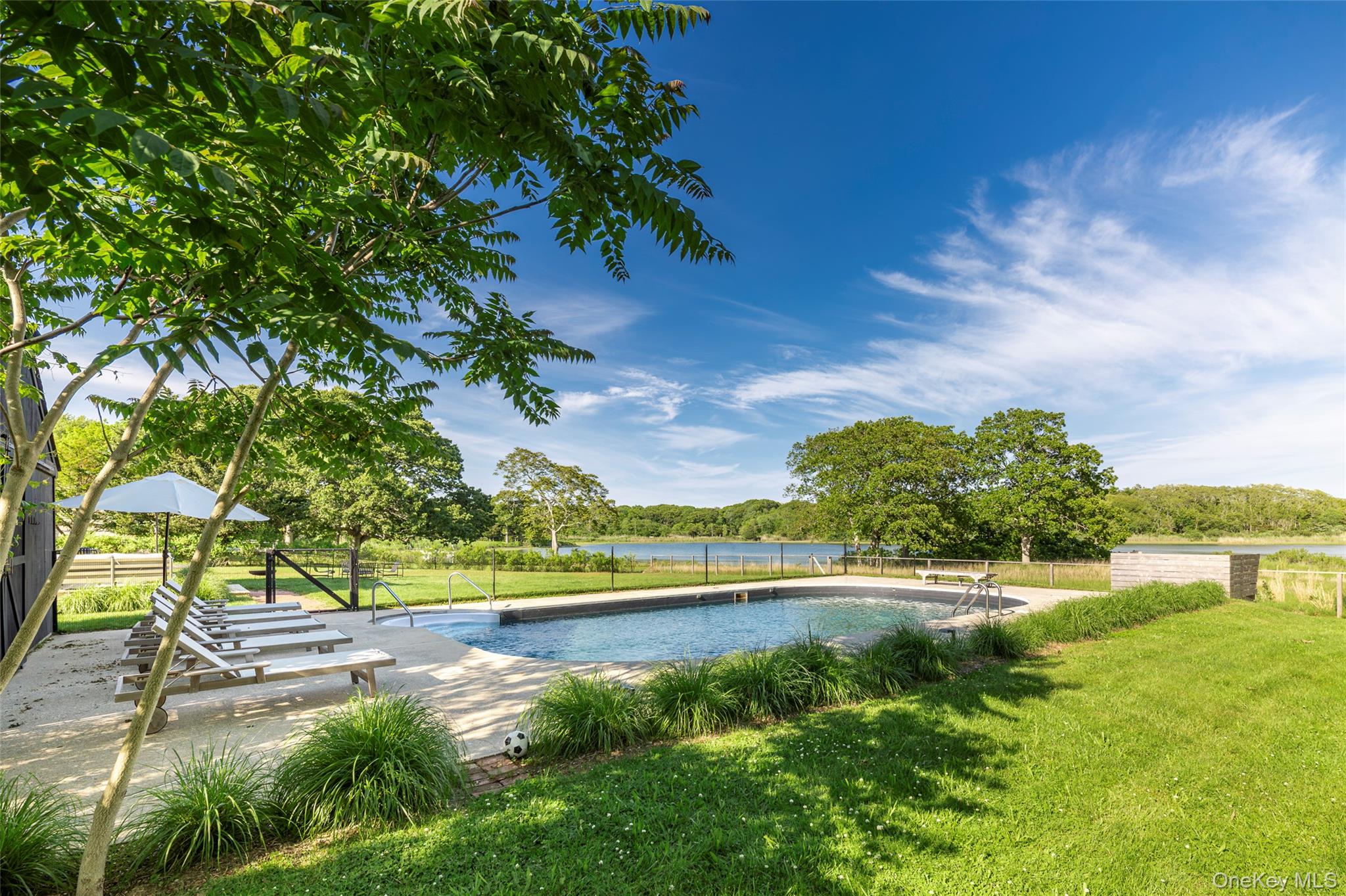 13 Tarkettle Road, Shelter Island, NY 11964