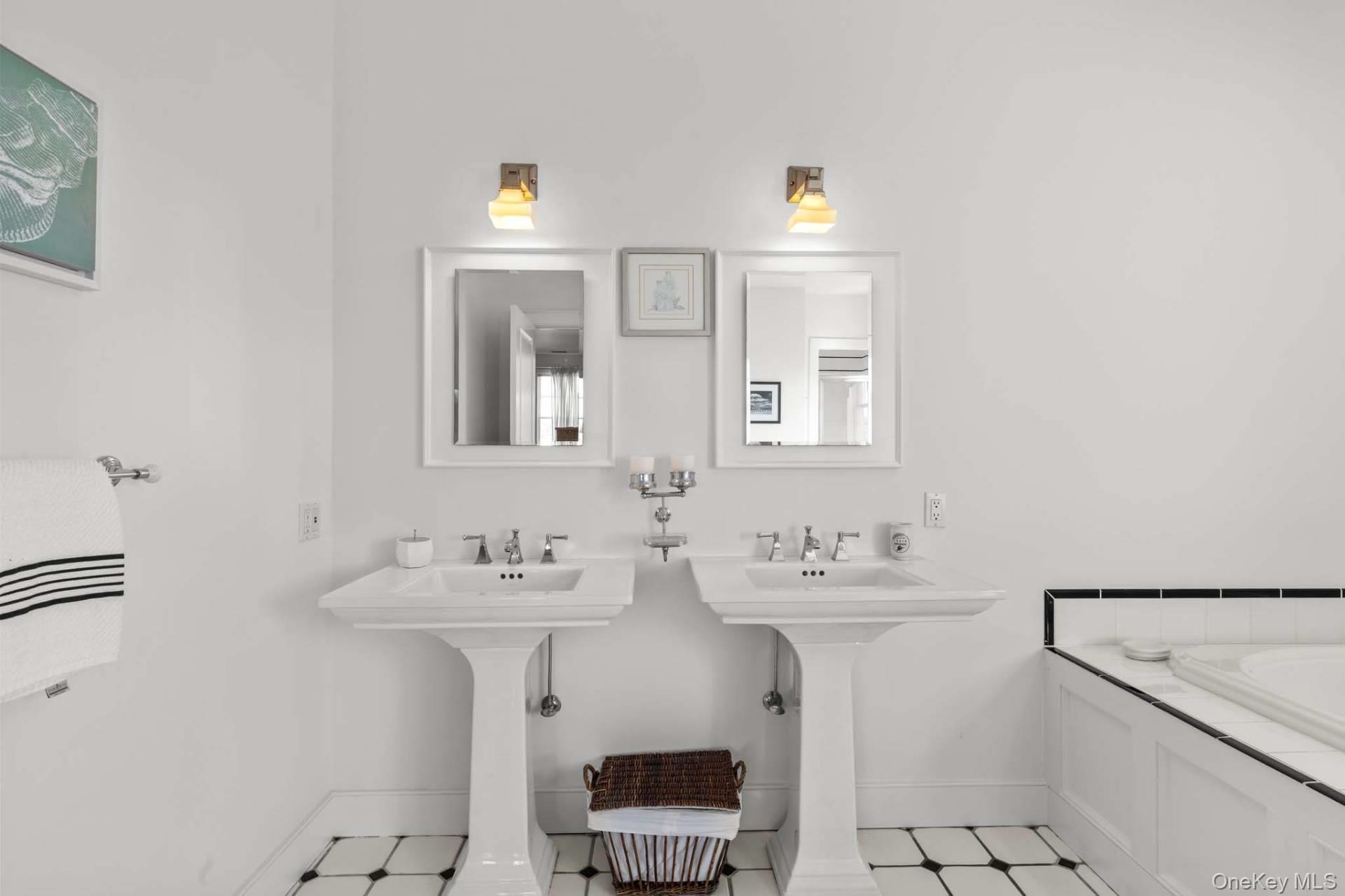 430 Jobs Lane, Bridgehampton, NY 11976