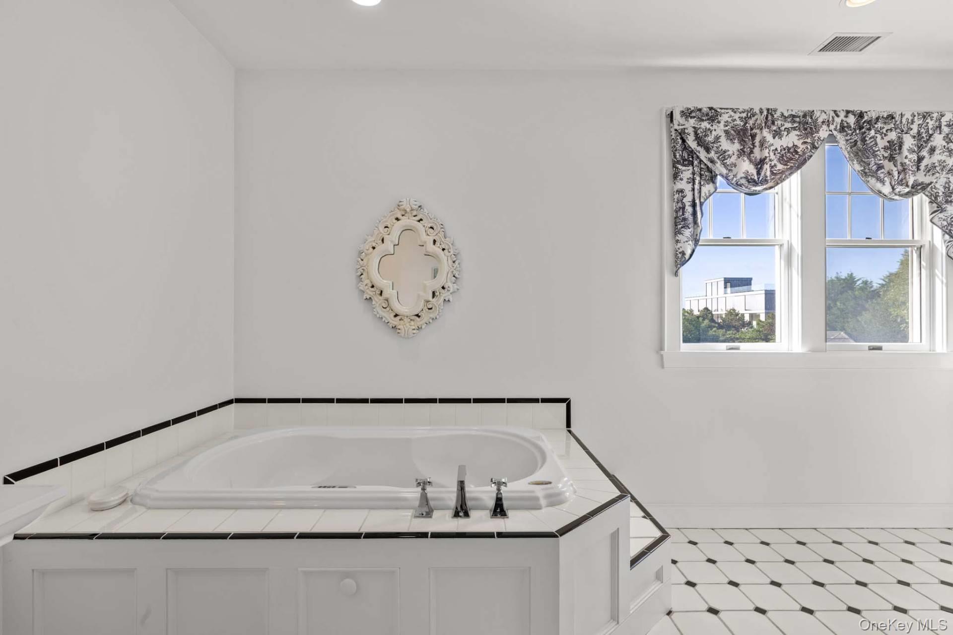 430 Jobs Lane, Bridgehampton, NY 11976