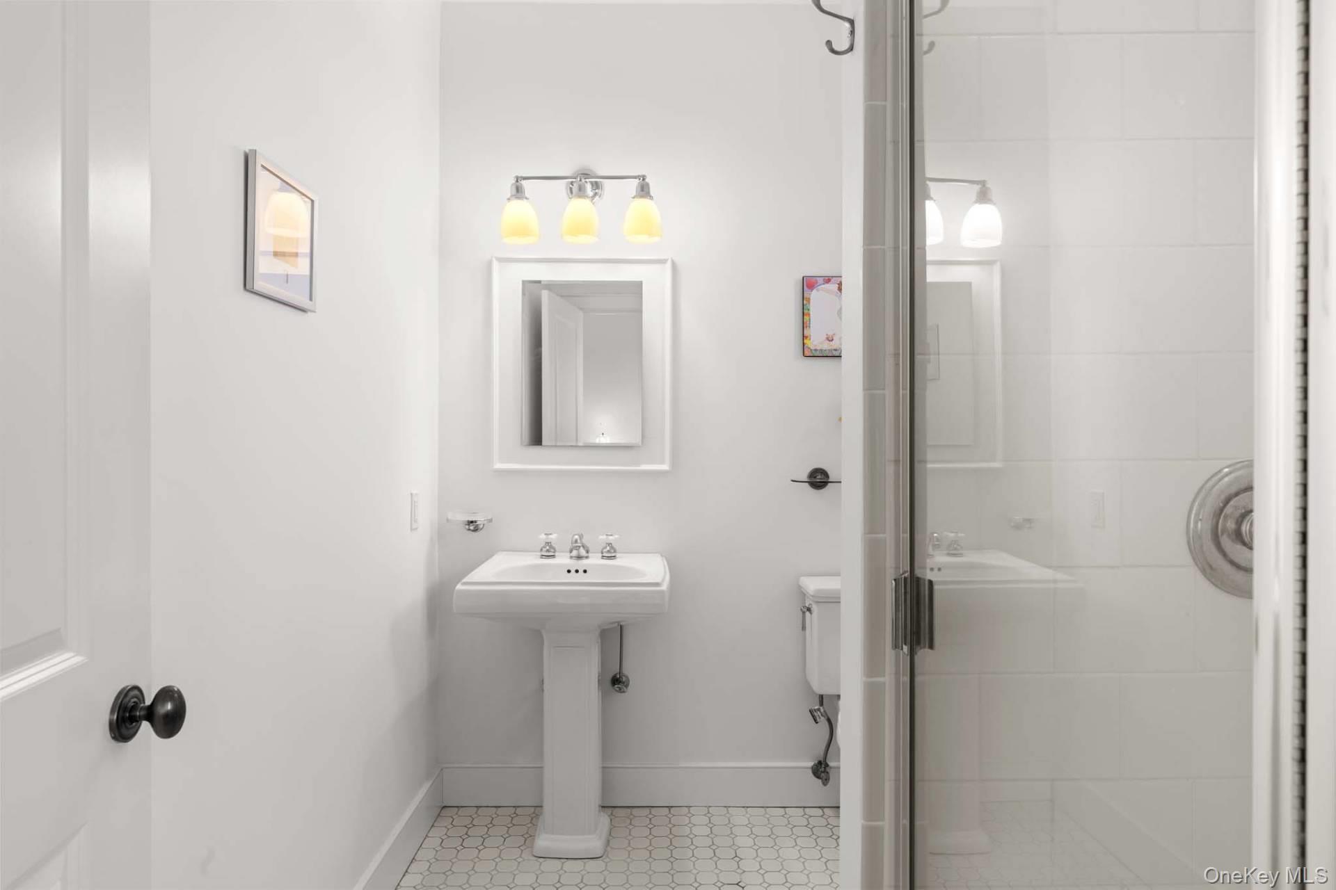 430 Jobs Lane, Bridgehampton, NY 11976