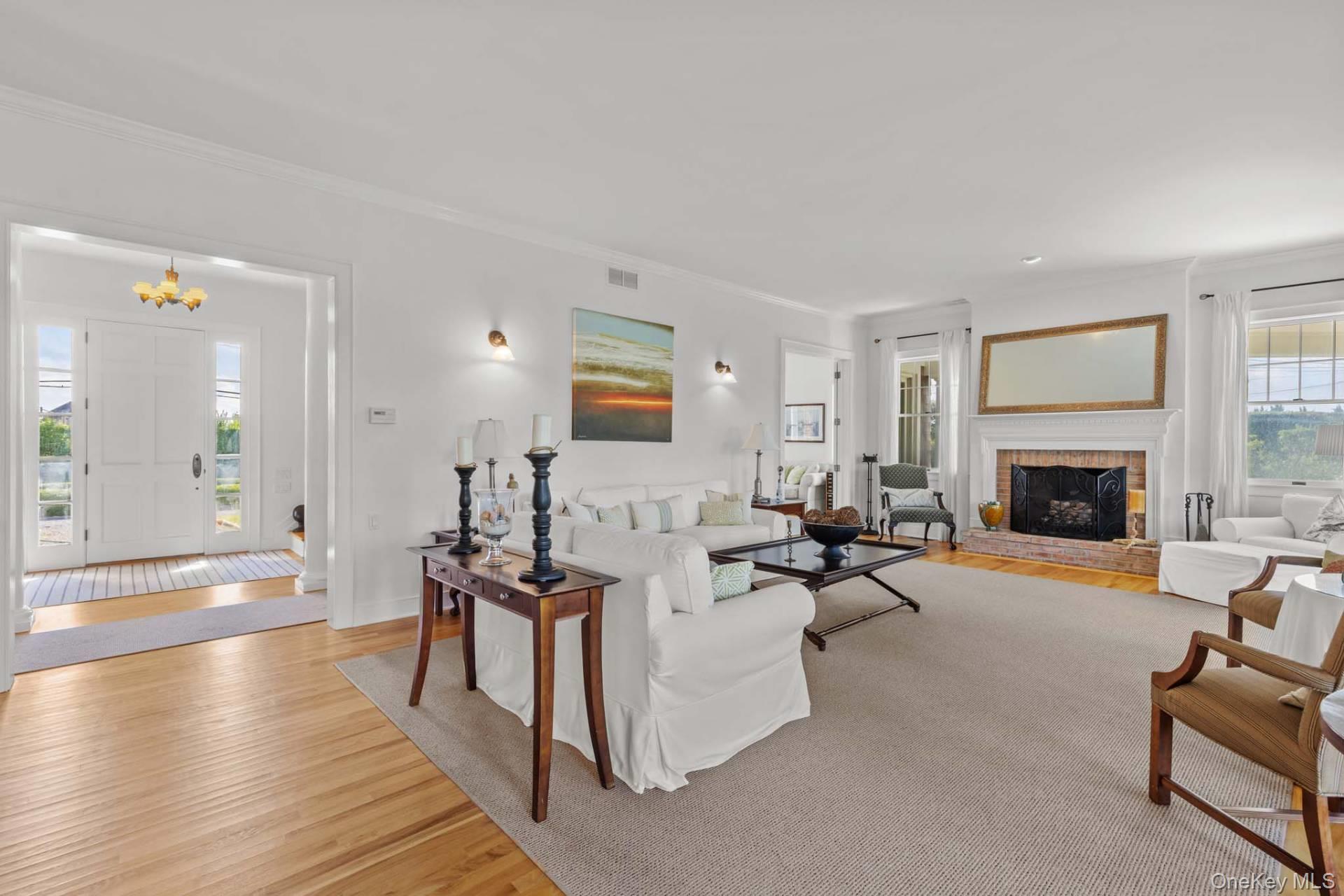 430 Jobs Lane, Bridgehampton, NY 11976