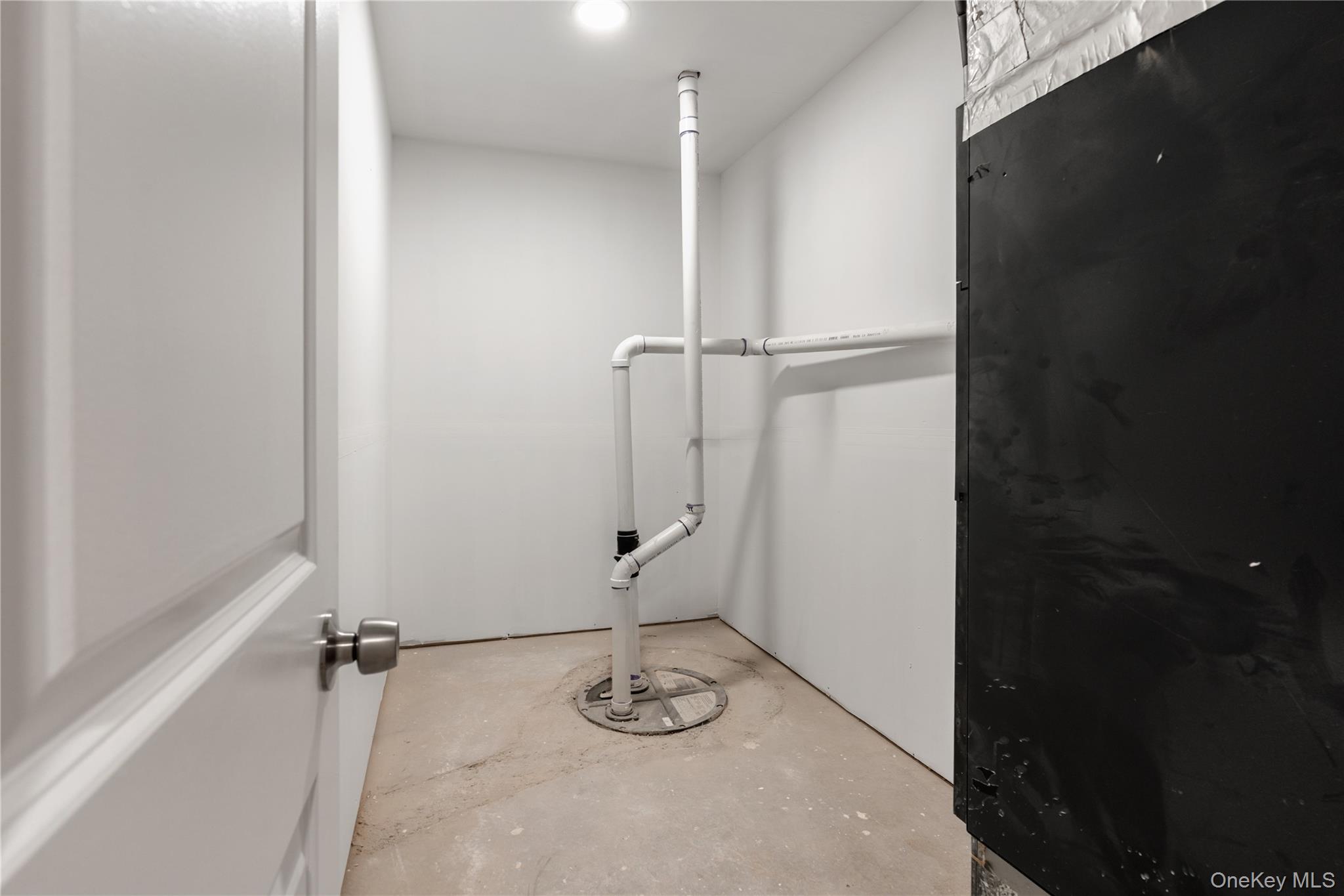 4 Pine Street, Huntington, NY 11743