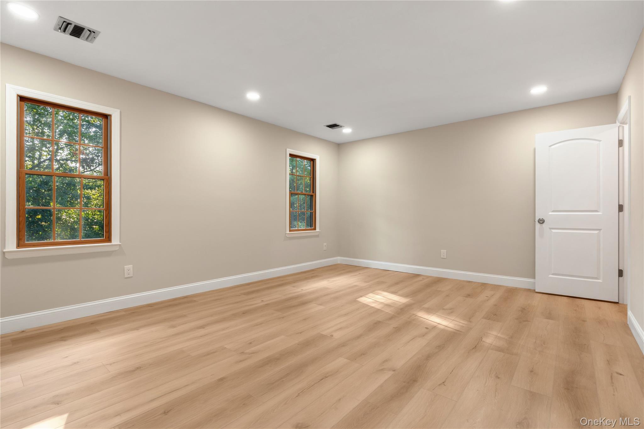 4 Pine Street, Huntington, NY 11743