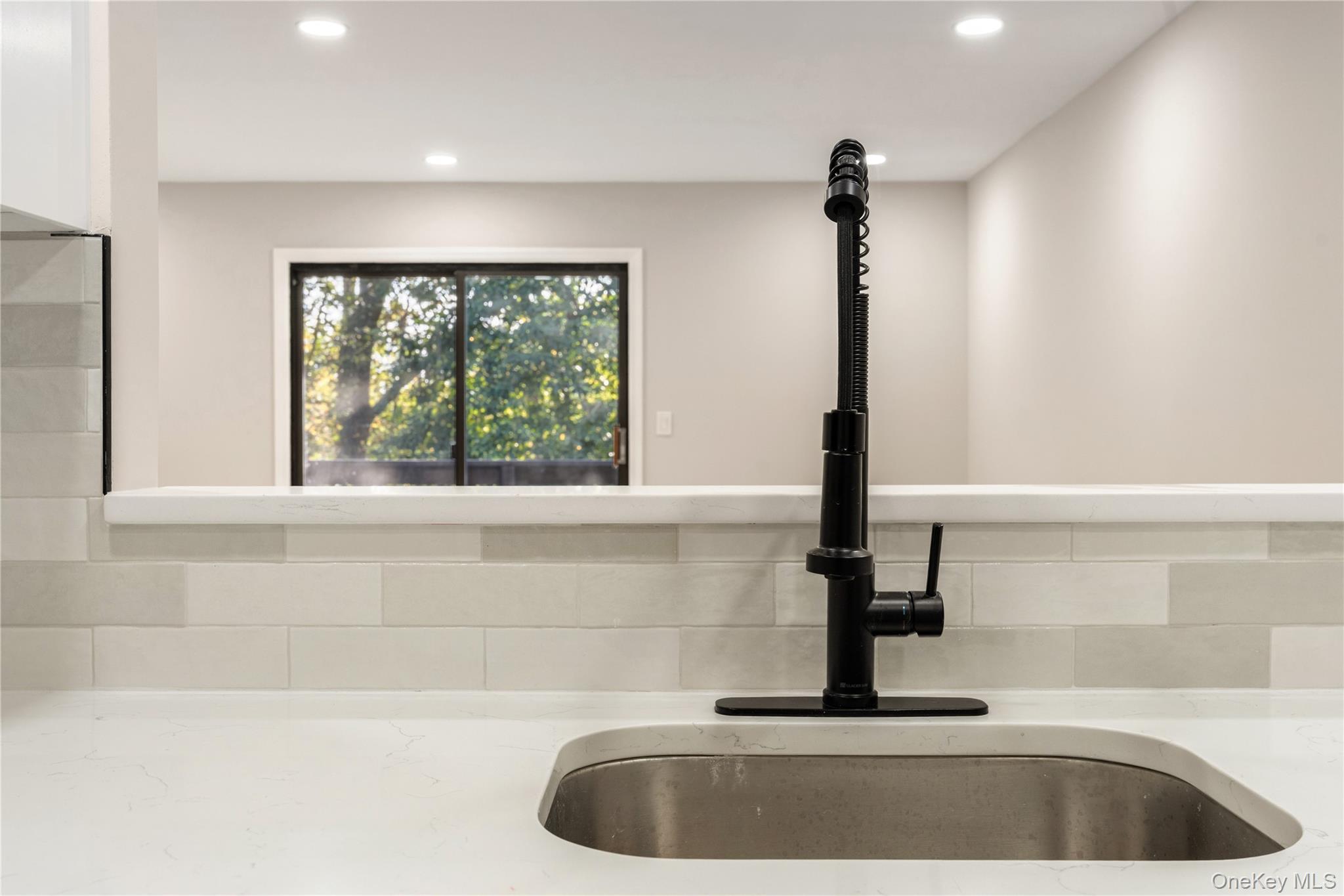 4 Pine Street, Huntington, NY 11743