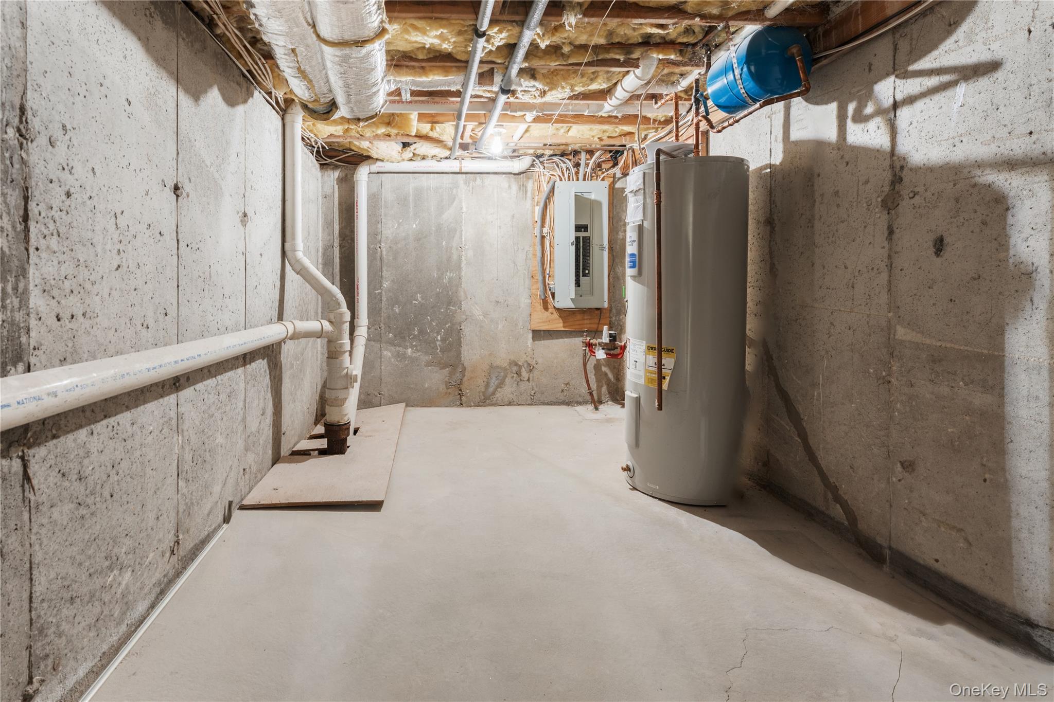 4 Pine Street, Huntington, NY 11743