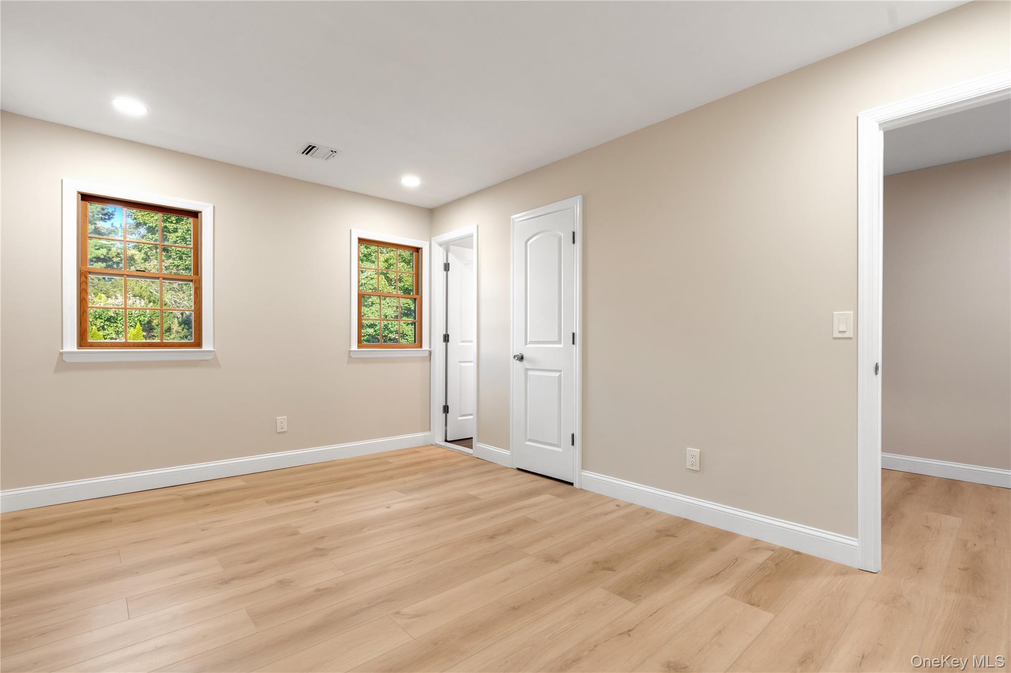 4 Pine Street, Huntington, NY 11743