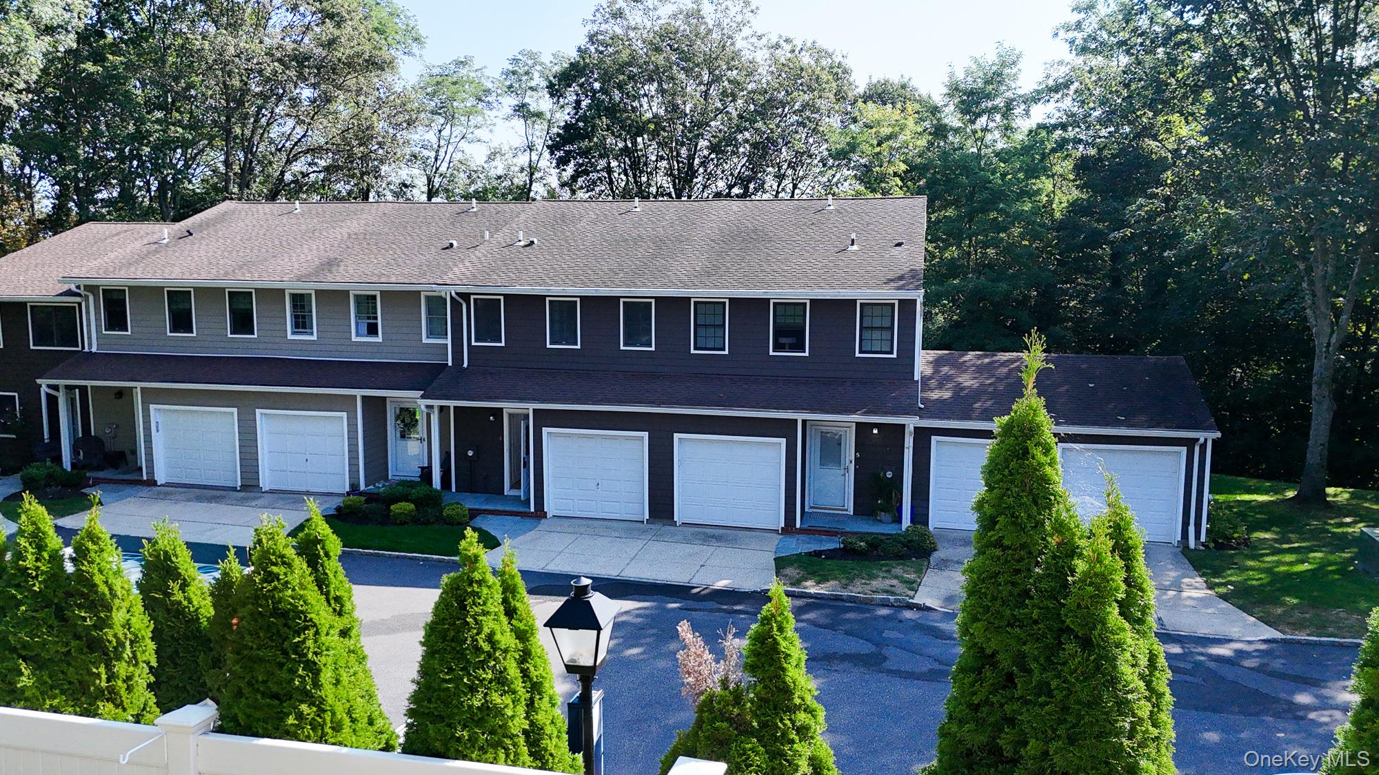 4 Pine Street, Huntington, NY 11743