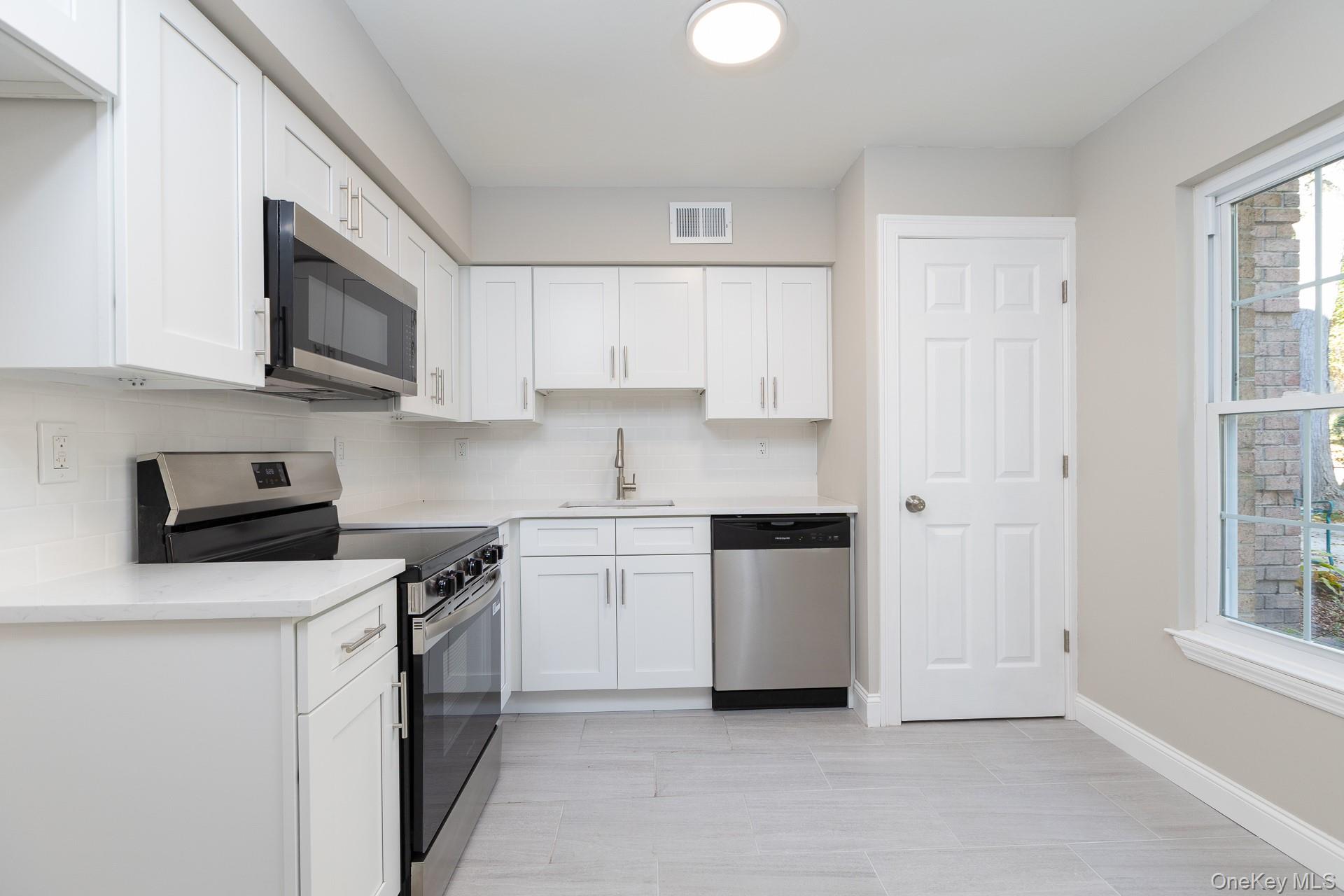 655 Middle Country Road # 7B1, Coram, NY 11727