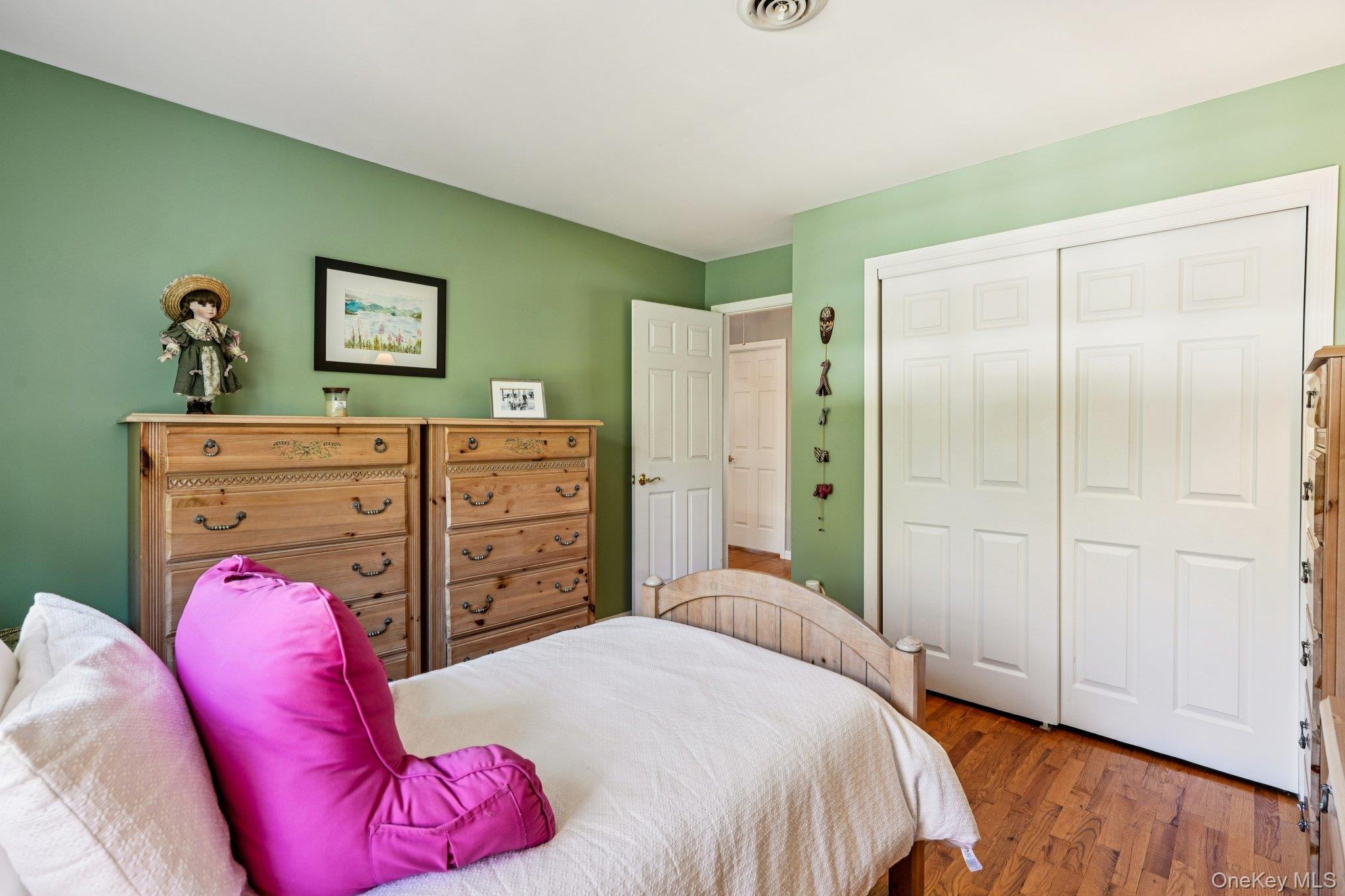 319 Bliss Lane, Valley Cottage, NY 10989