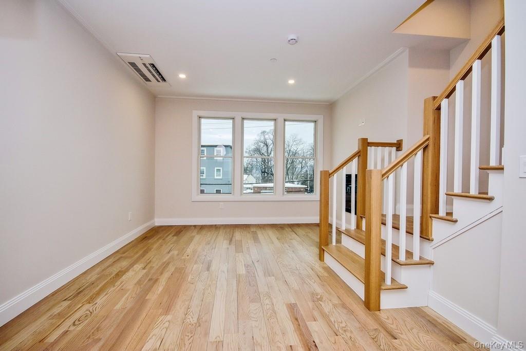 32 Andrews Lane, Sleepy Hollow, NY 10591