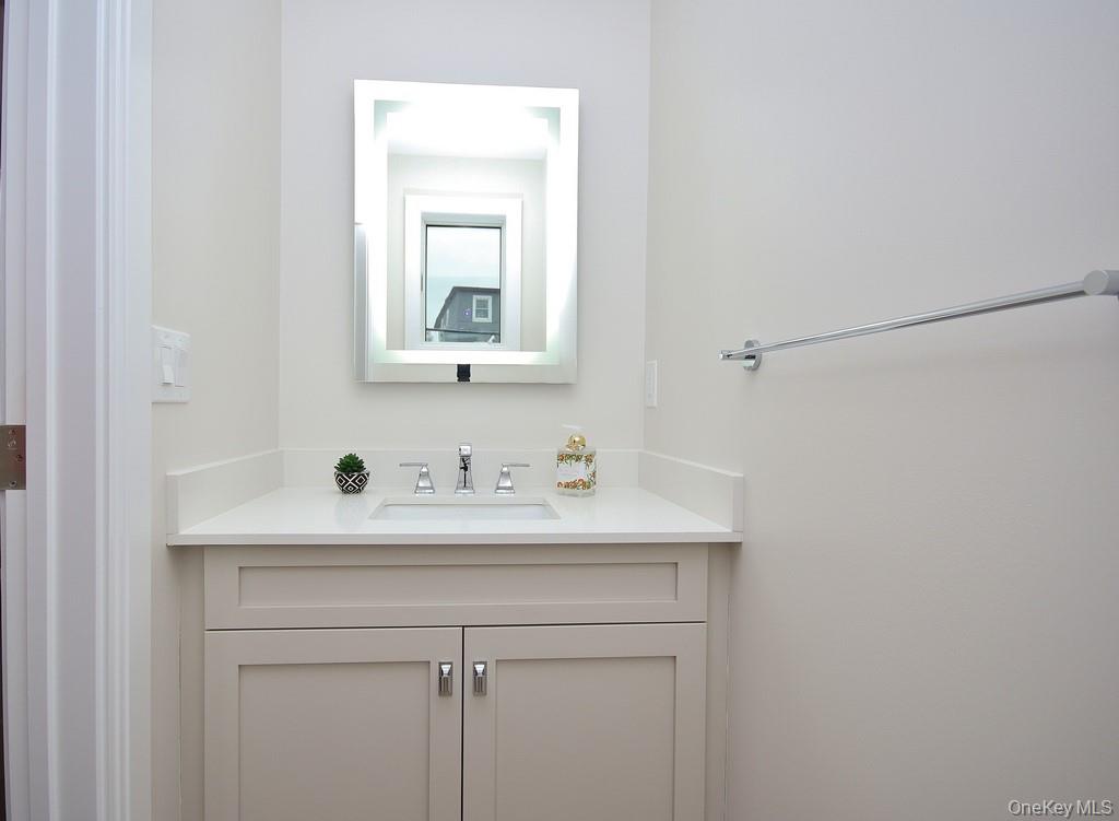 32 Andrews Lane, Sleepy Hollow, NY 10591