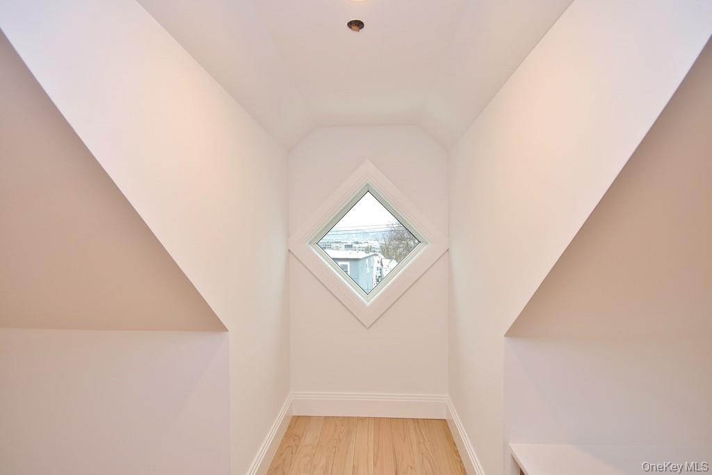 32 Andrews Lane, Sleepy Hollow, NY 10591