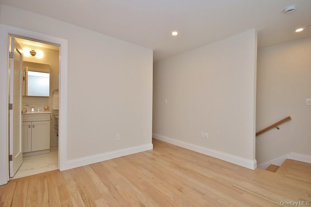 32 Andrews Lane, Sleepy Hollow, NY 10591