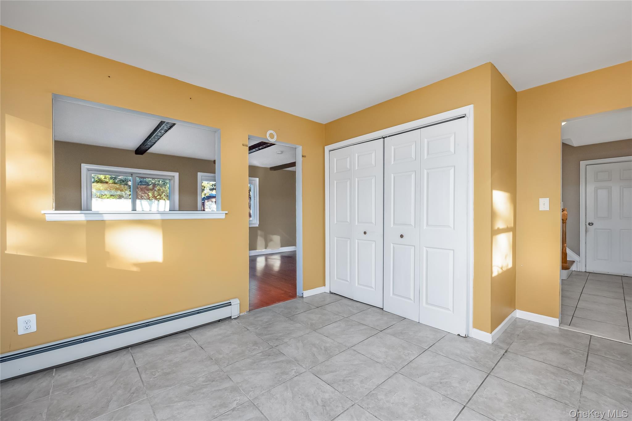 209 Cirrus Road, Holbrook, NY 11741