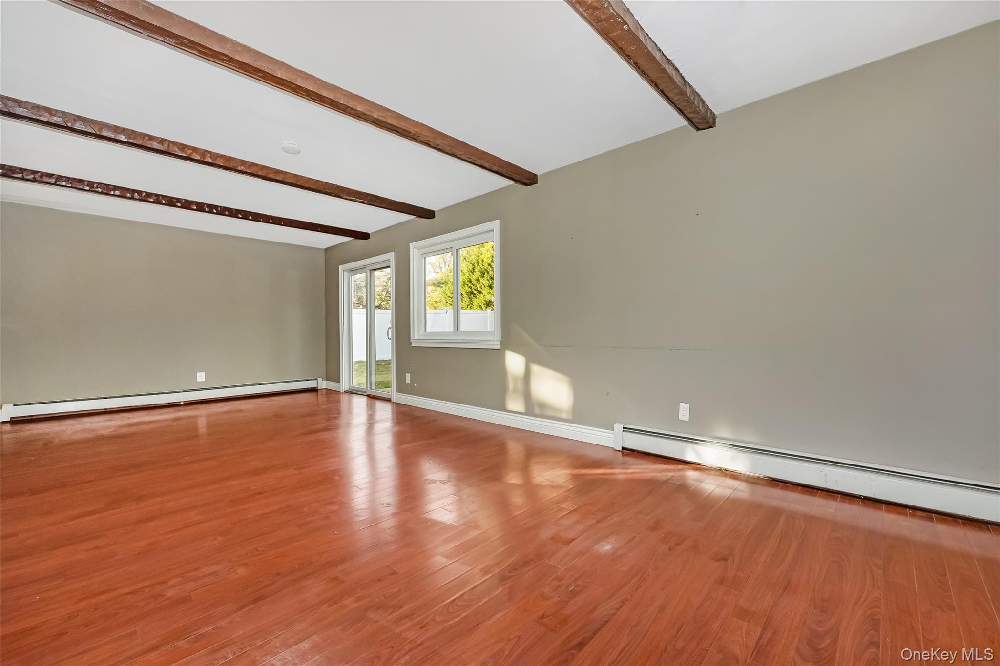 209 Cirrus Road, Holbrook, NY 11741