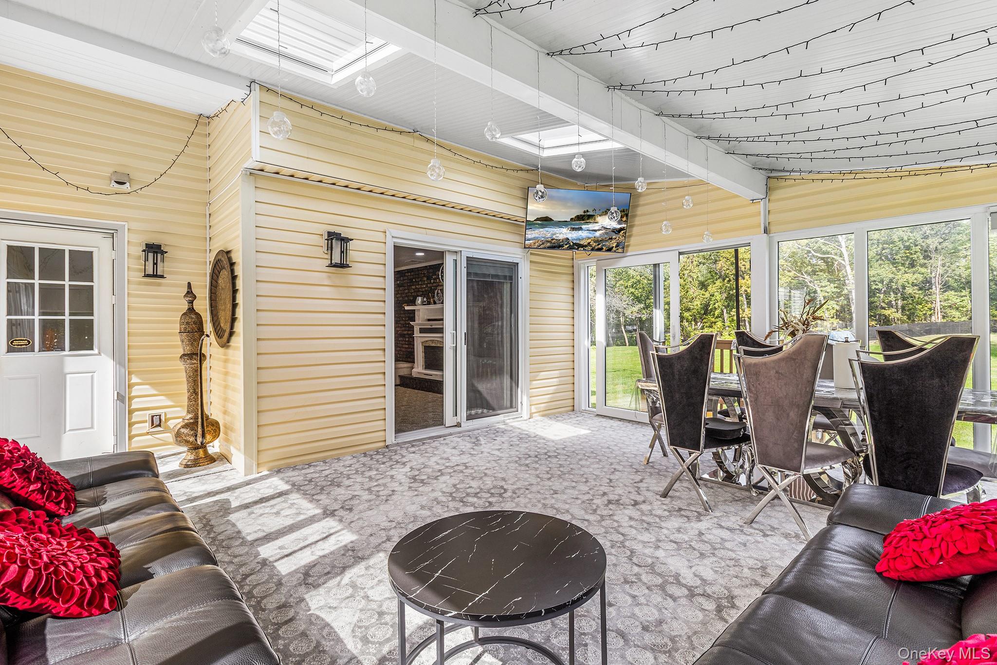 61 Old Indian Head Road, Commack, NY 11725