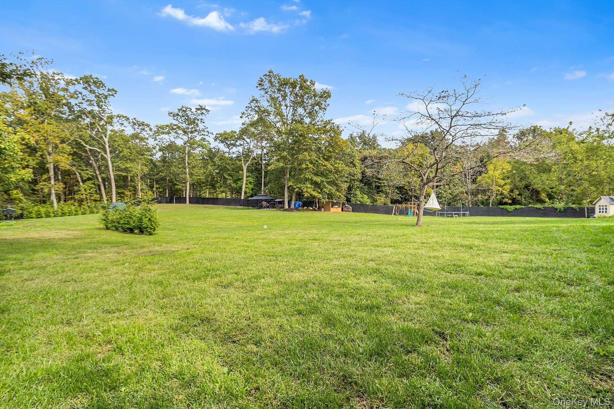 61 Old Indian Head Road, Commack, NY 11725