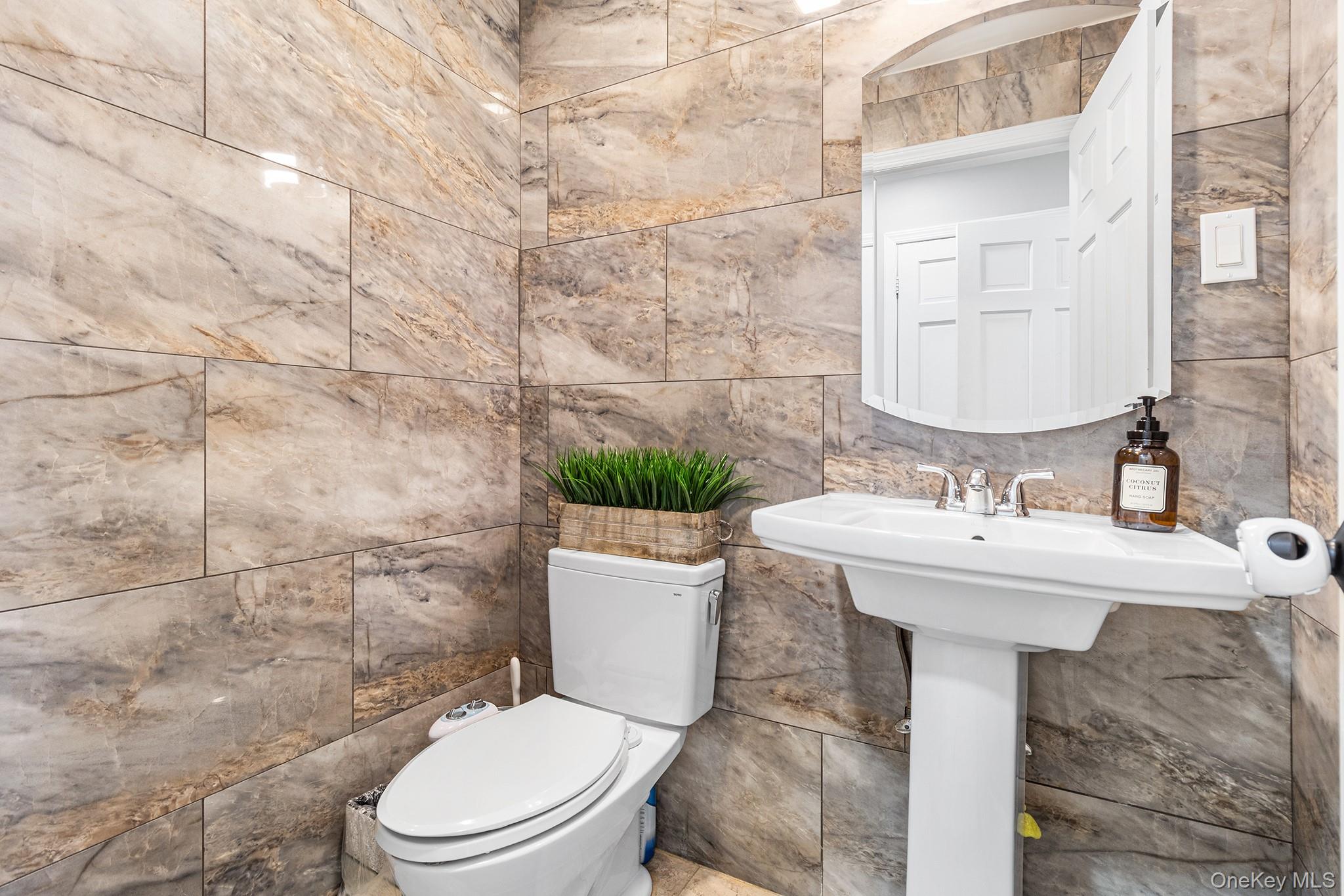 61 Old Indian Head Road, Commack, NY 11725