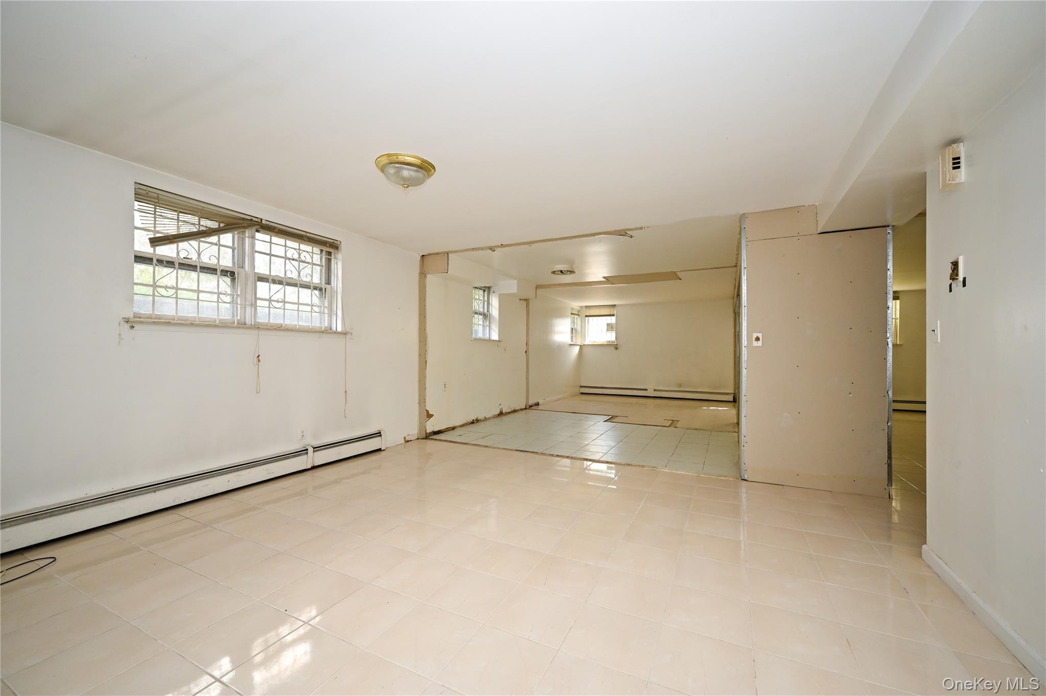 14716 Cherry Avenue, Flushing, NY 11355