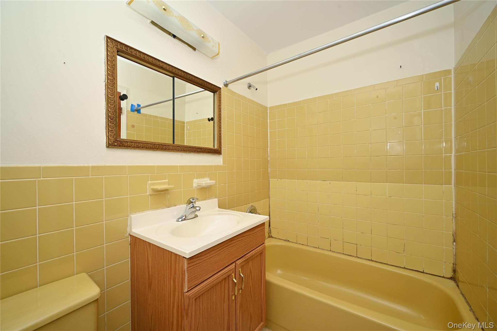 14716 Cherry Avenue, Flushing, NY 11355