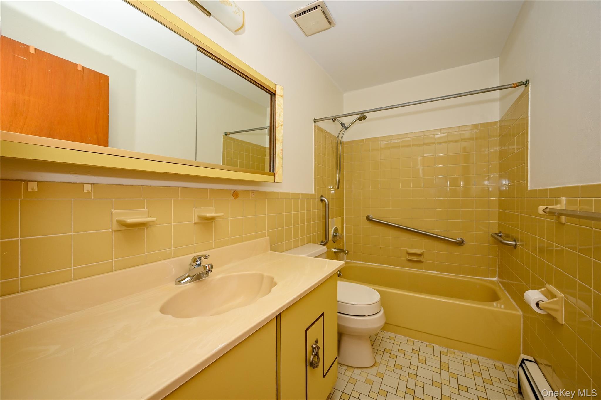 14716 Cherry Avenue, Flushing, NY 11355