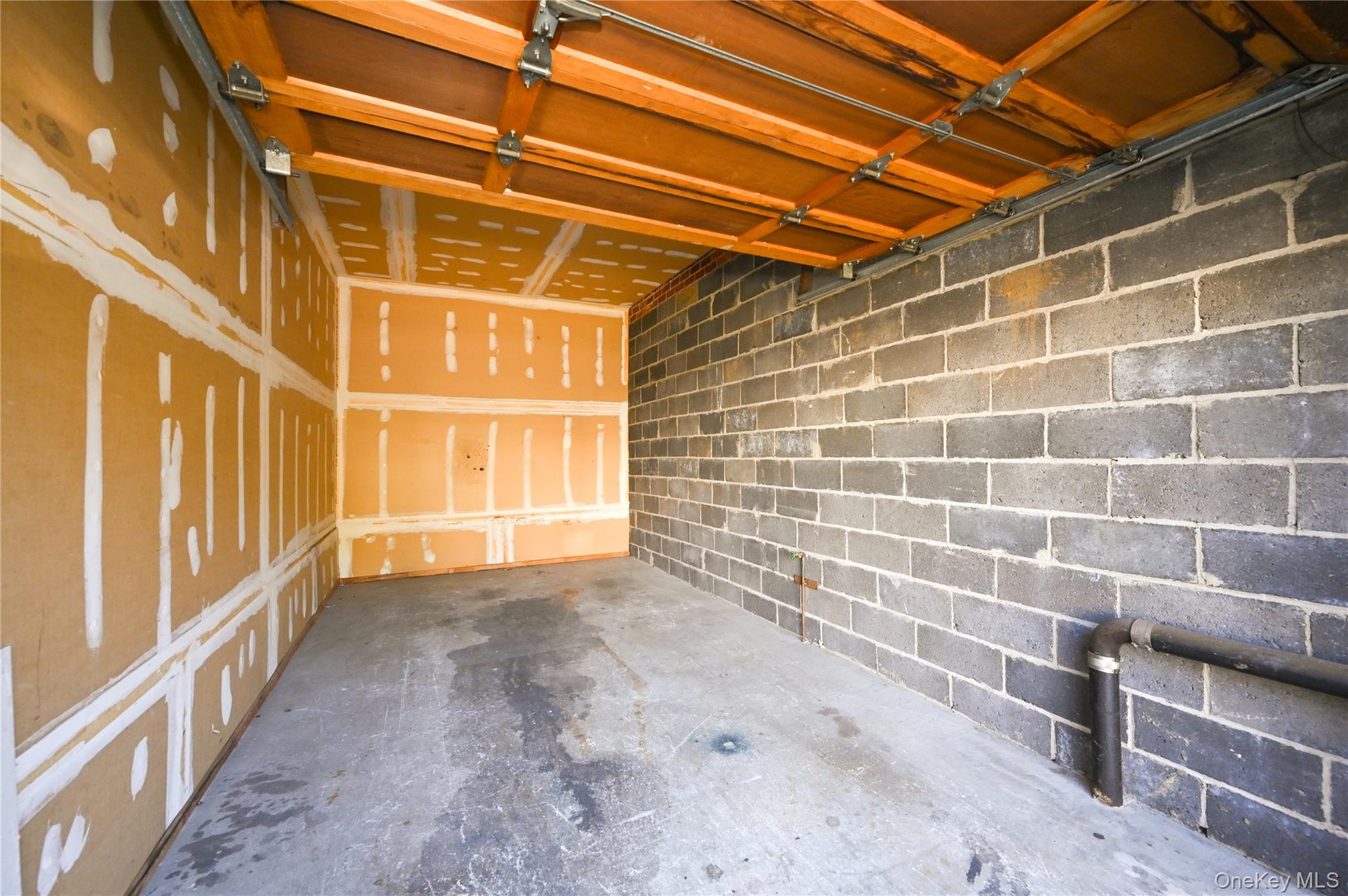 14716 Cherry Avenue, Flushing, NY 11355