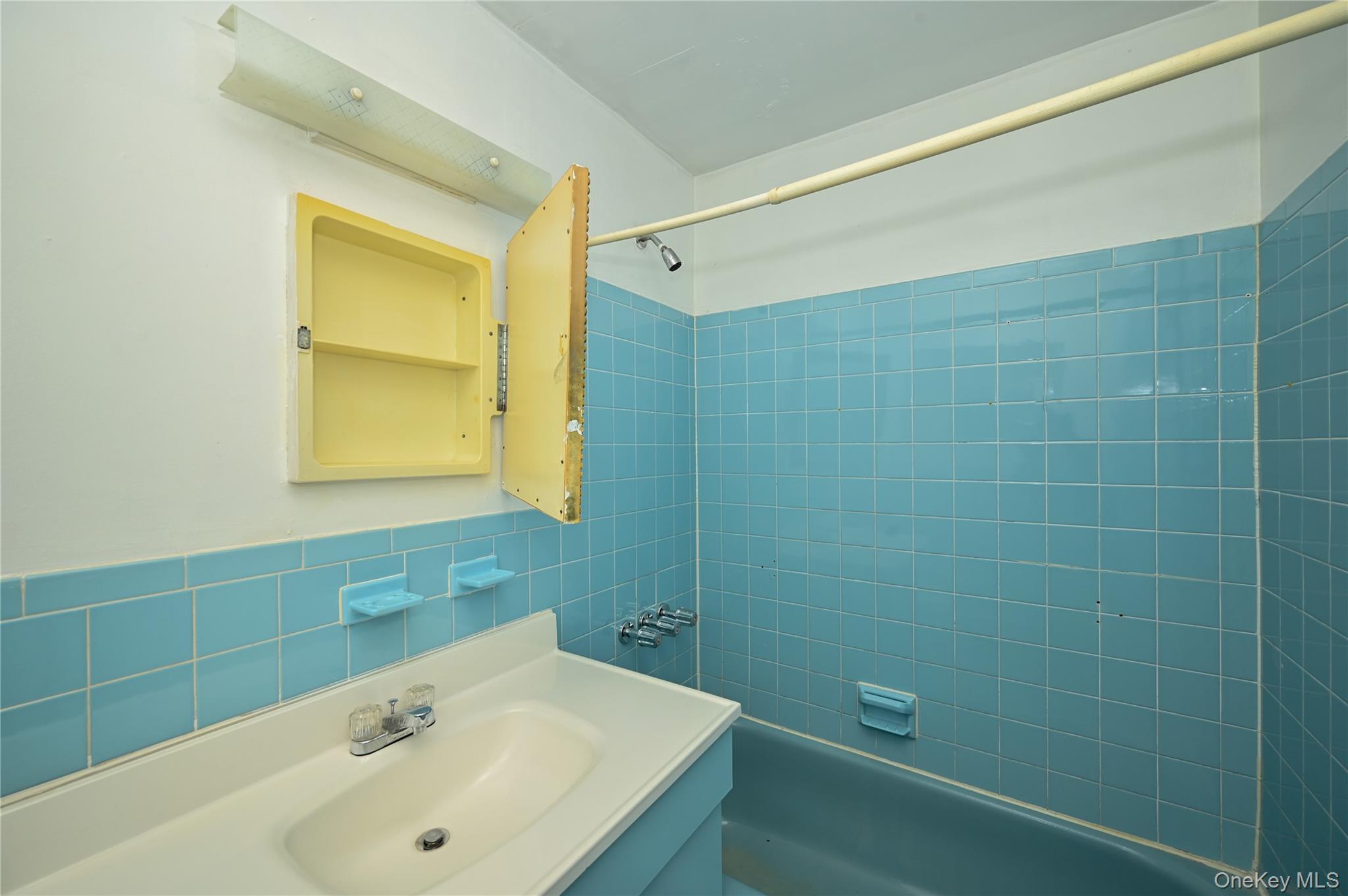 14716 Cherry Avenue, Flushing, NY 11355