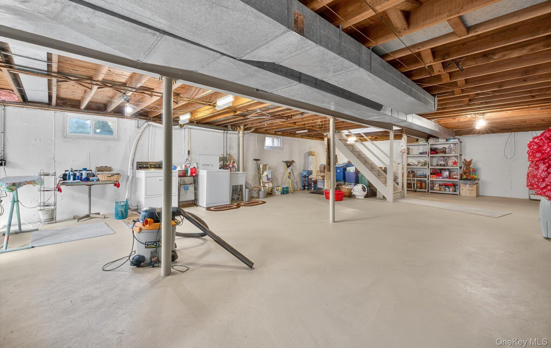 1 Marlowe Place, Greenlawn, NY 11740