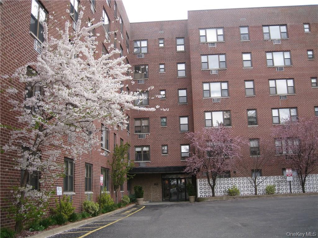 77 Carpenter Avenue # 5T, Mount Kisco, NY 10549