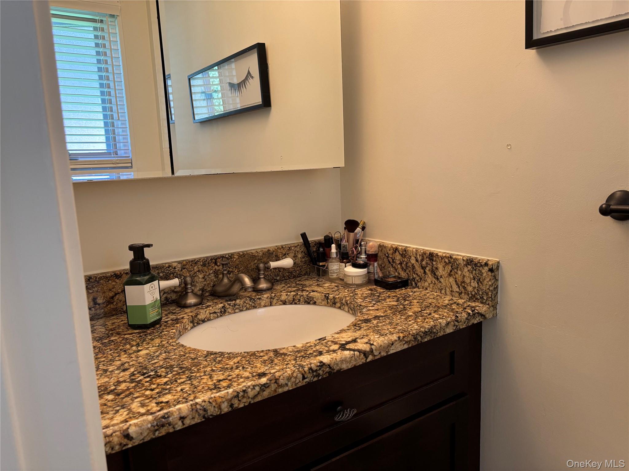 41 Lawrence Drive # A, White Plains, NY 10603