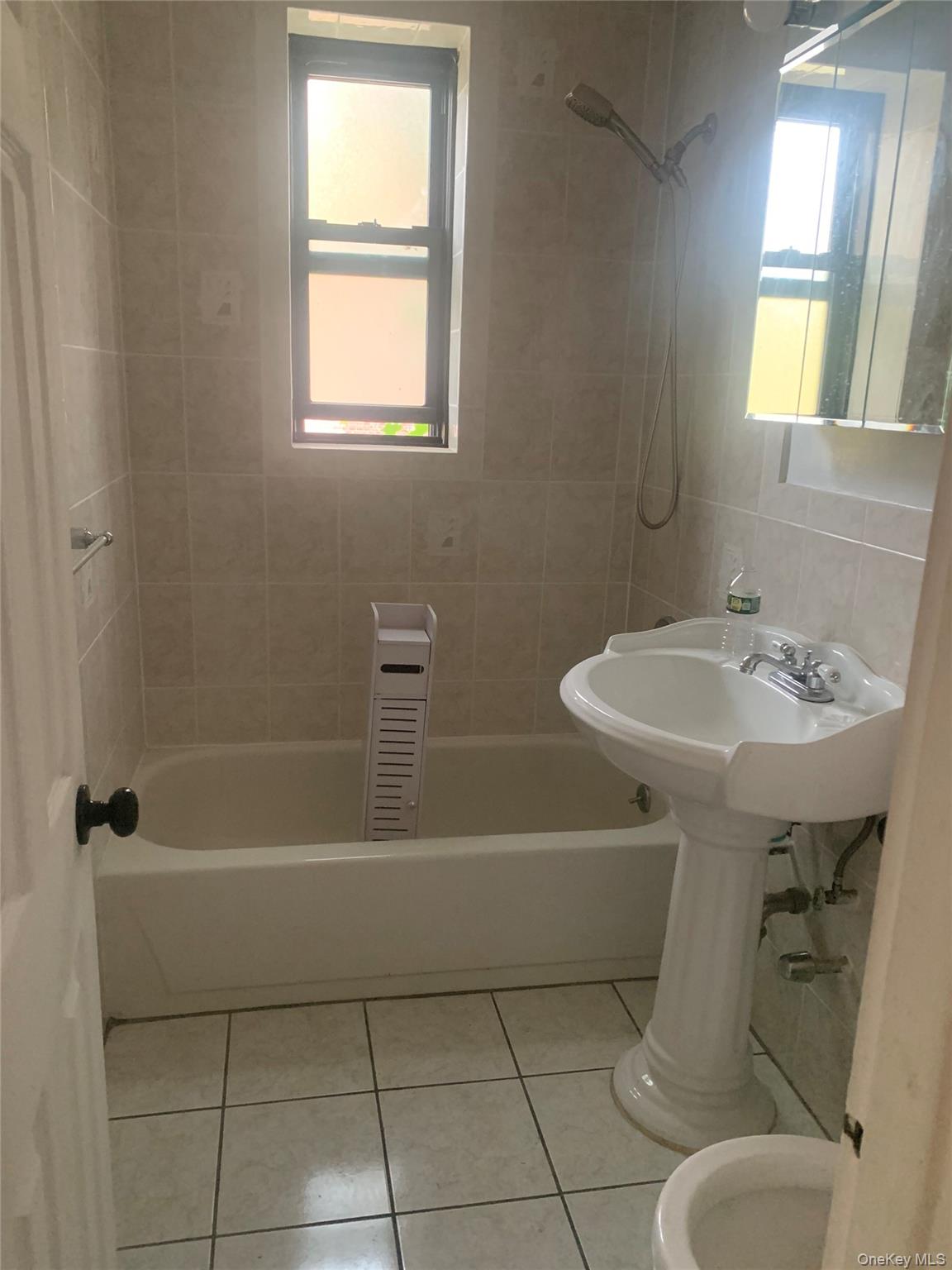 144-54 Sanford Avenue # 38, Flushing, NY 11355