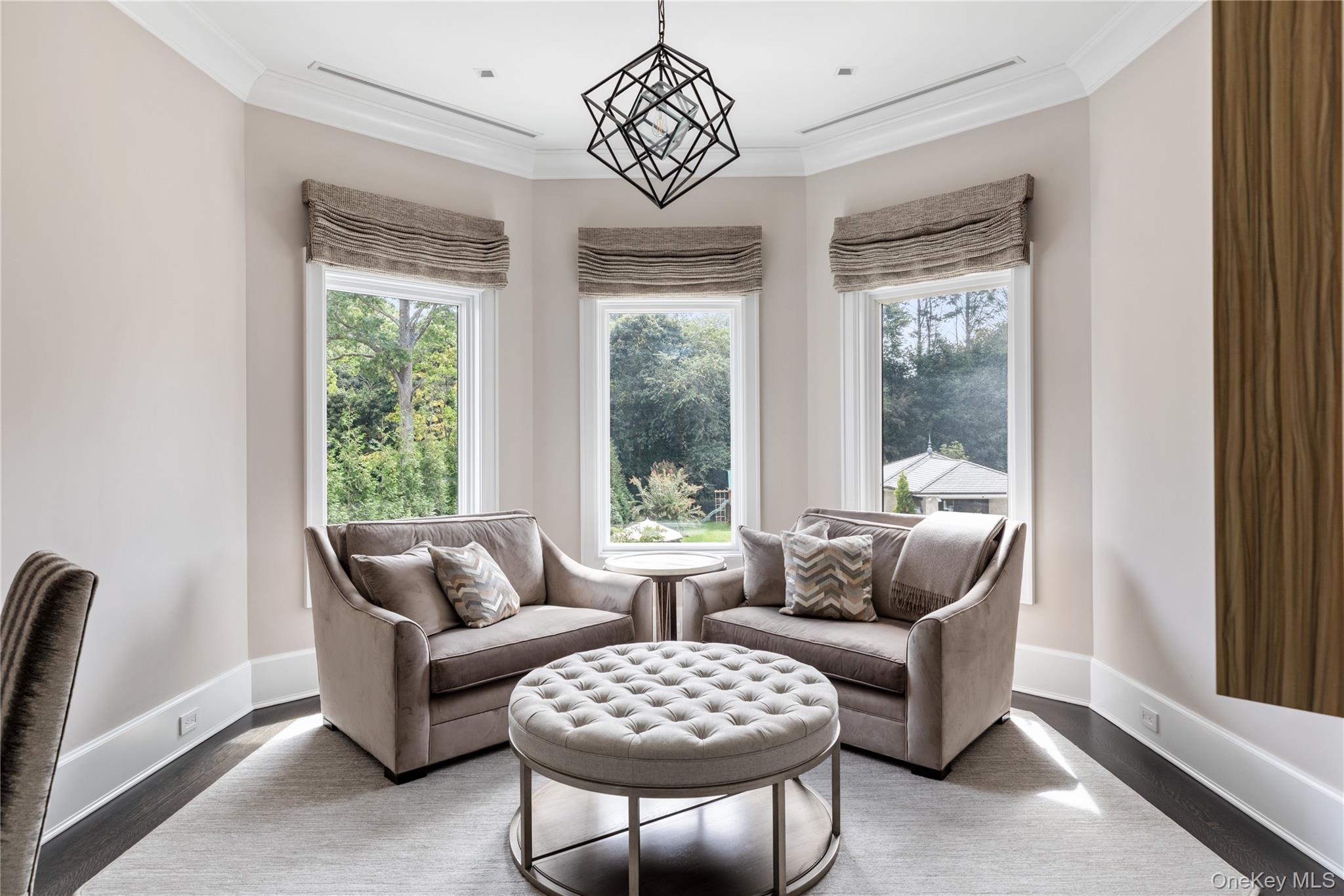 53 Simonson Road, Old Brookville, NY 11545