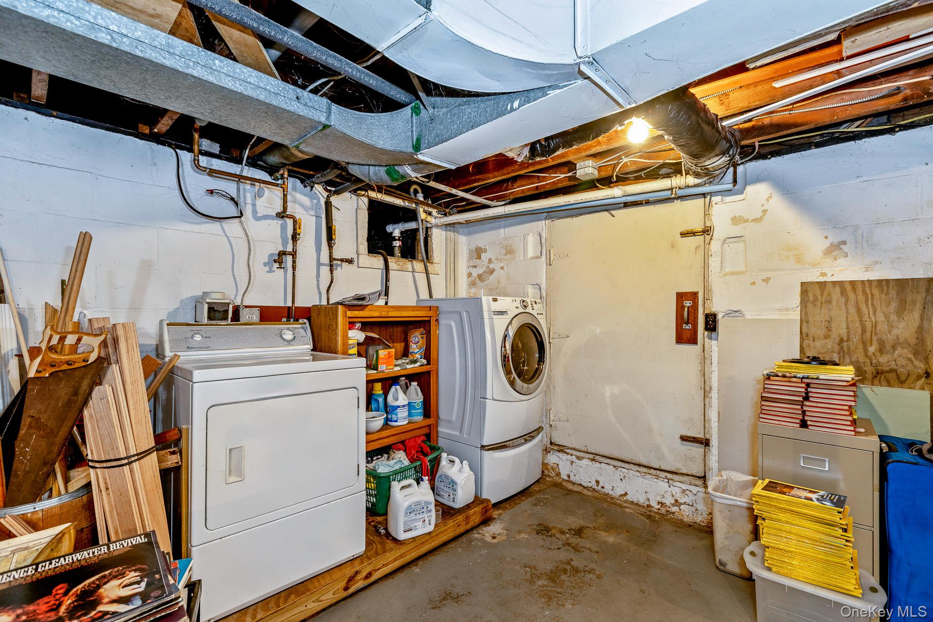 59 Union Avenue, Center Moriches, NY 11934