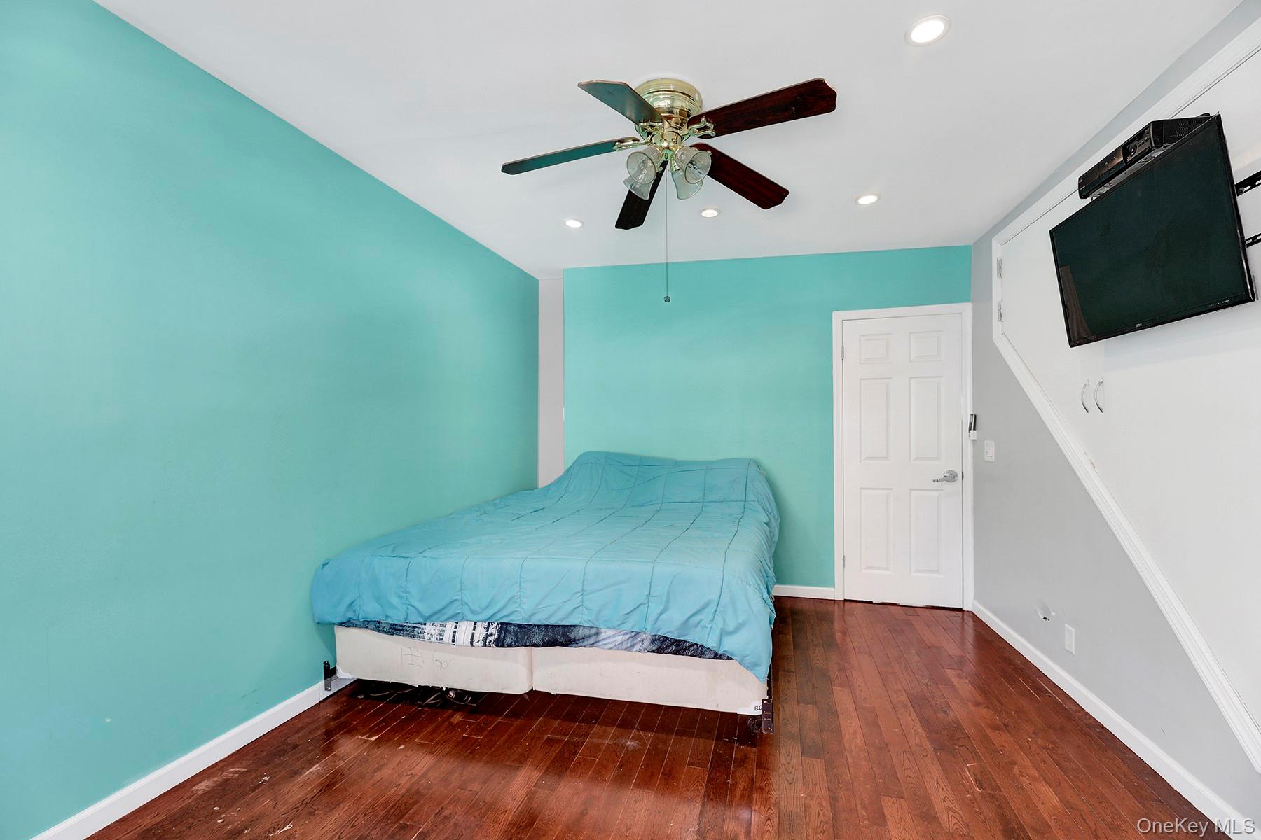 5728 57th Drive, Maspeth, NY 11378