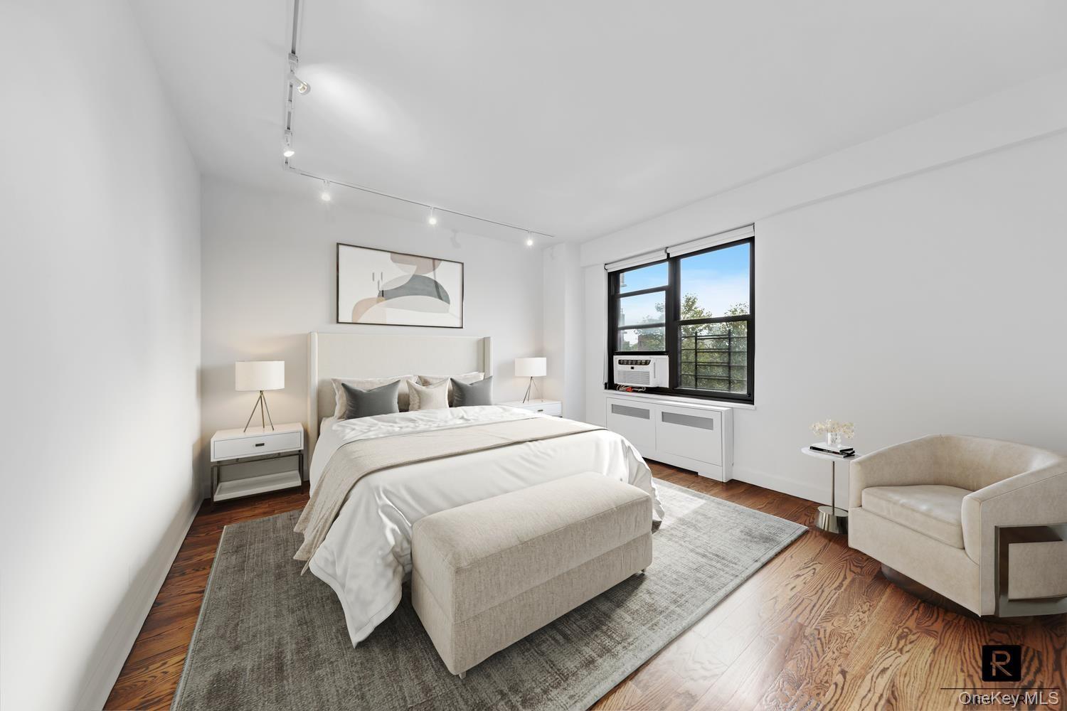 264 East Broadway # C-405, New York (Manhattan), NY 10002