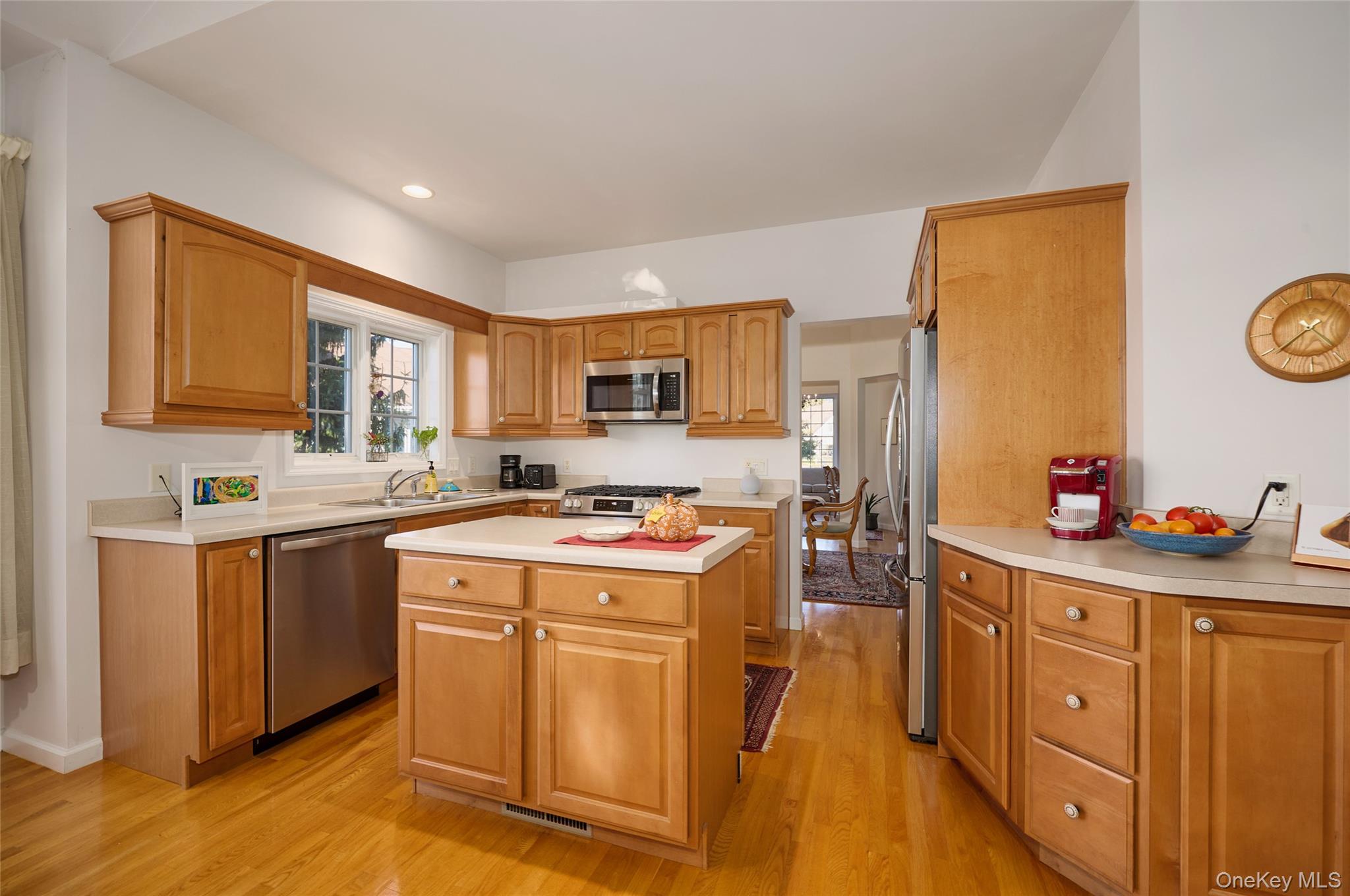 25 Alta Drive, Wappingers Falls, NY 12590