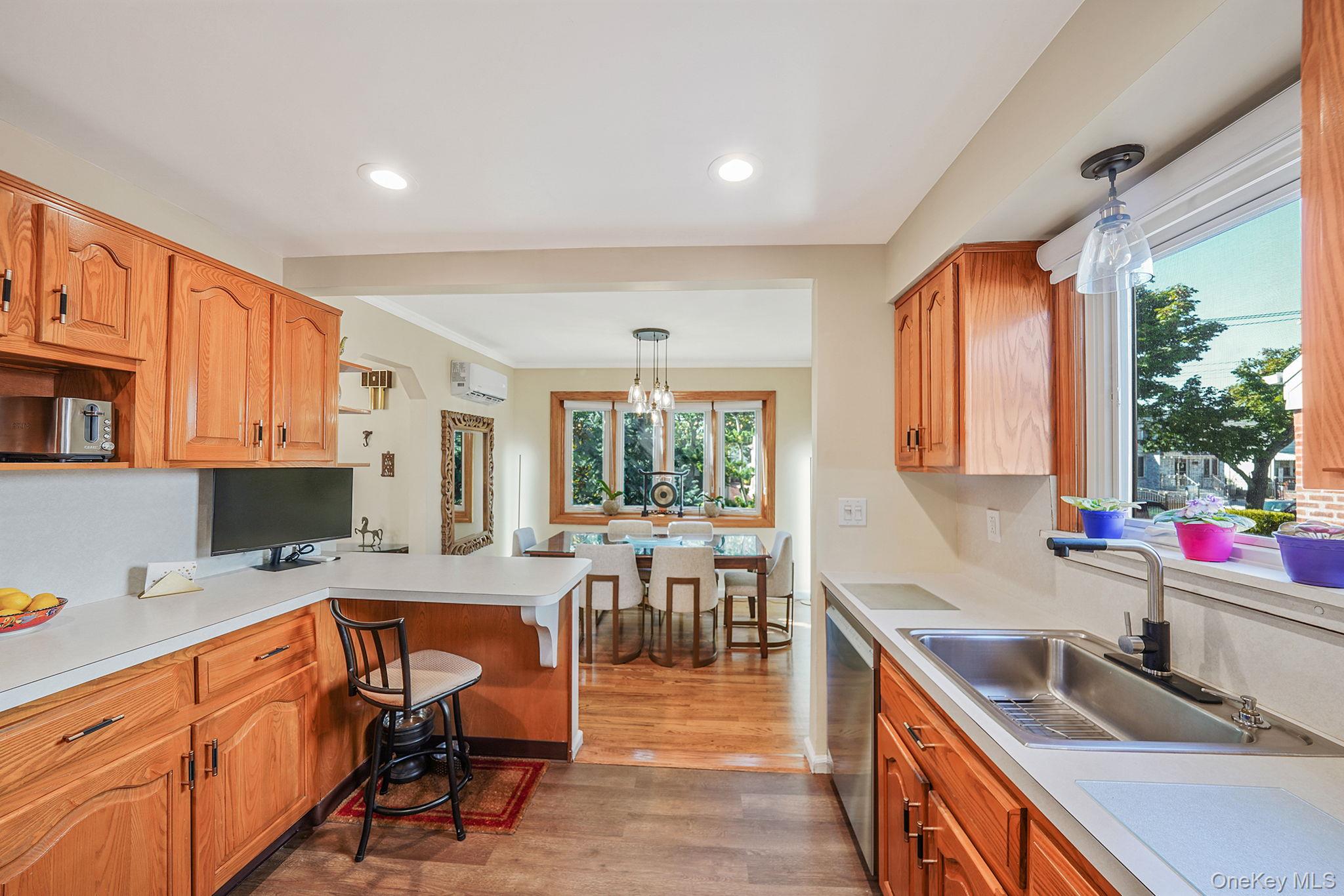 8133 260th Street, Glen Oaks, NY 11004