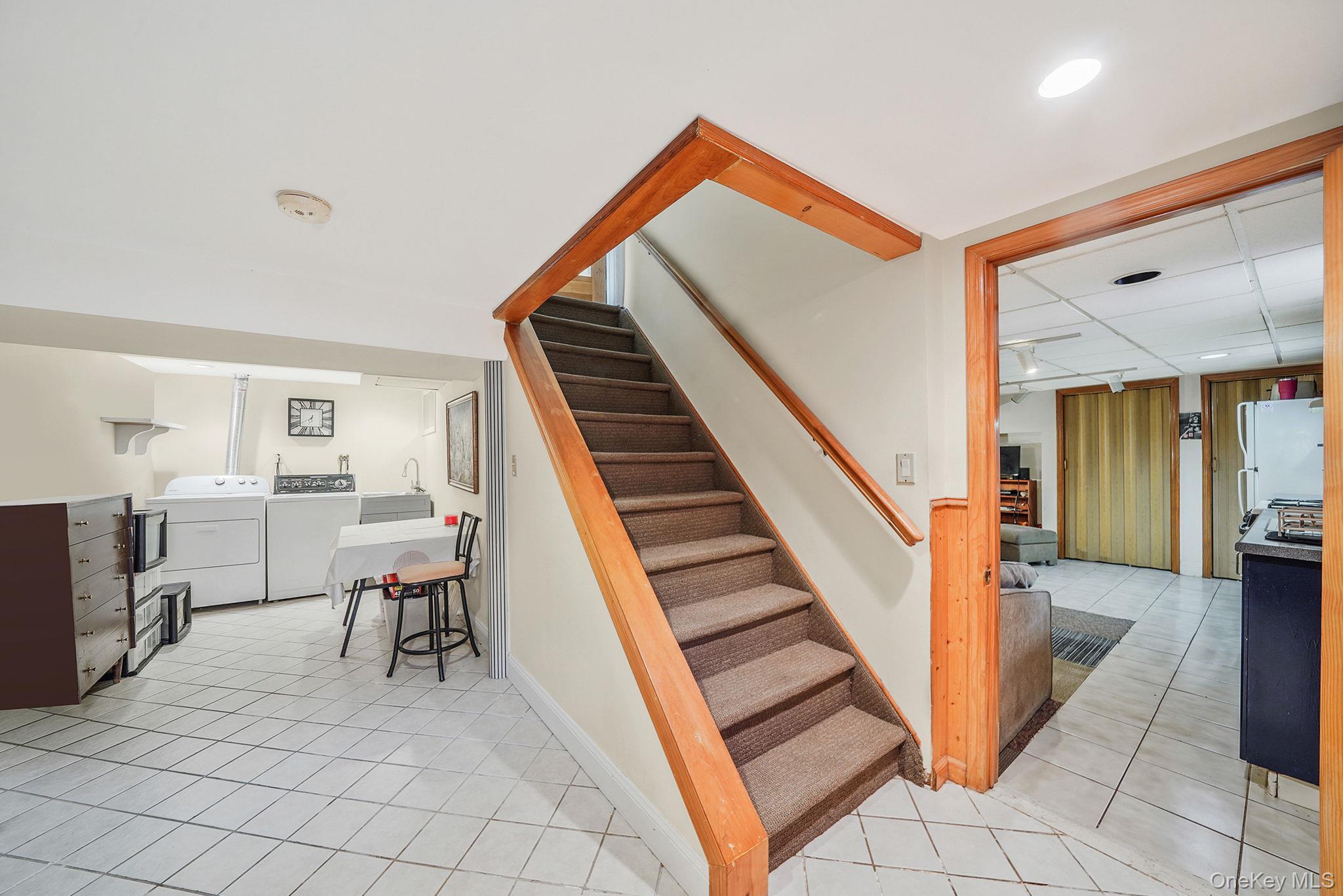 8133 260th Street, Glen Oaks, NY 11004