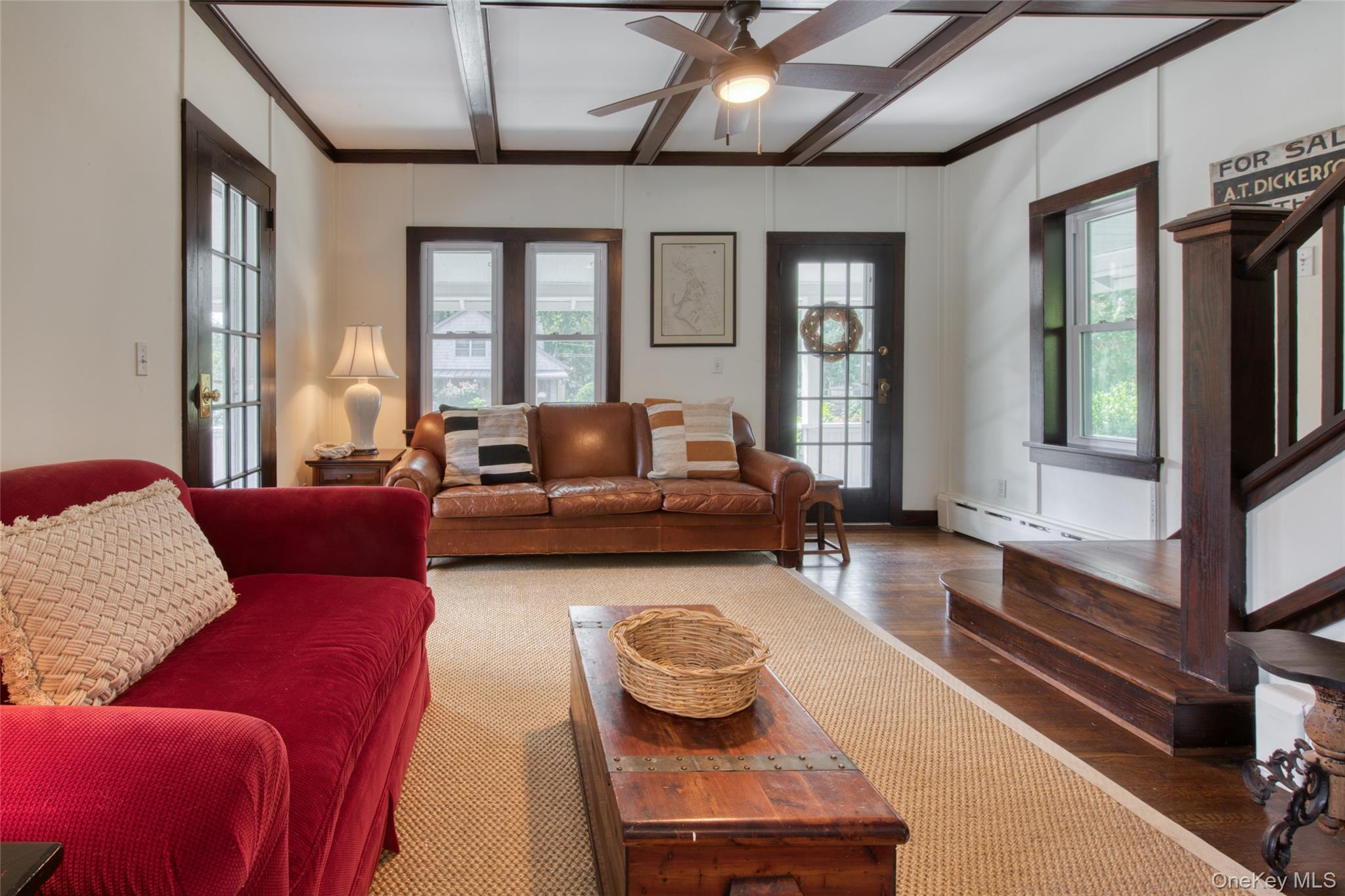 385 Cottage Place, Southold, NY 11971