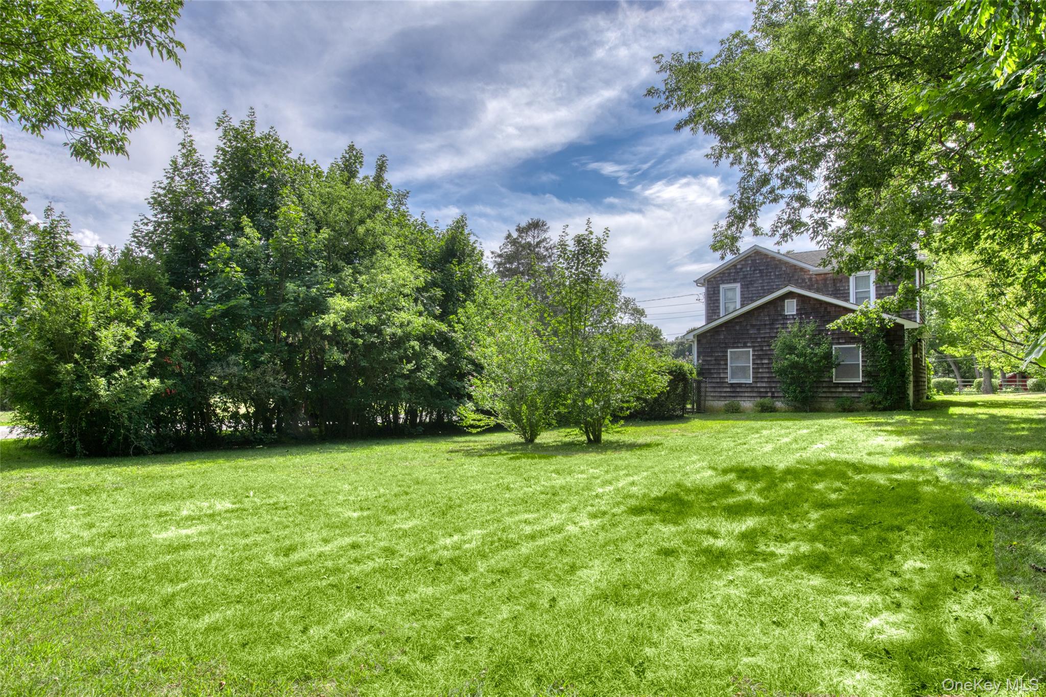 385 Cottage Place, Southold, NY 11971