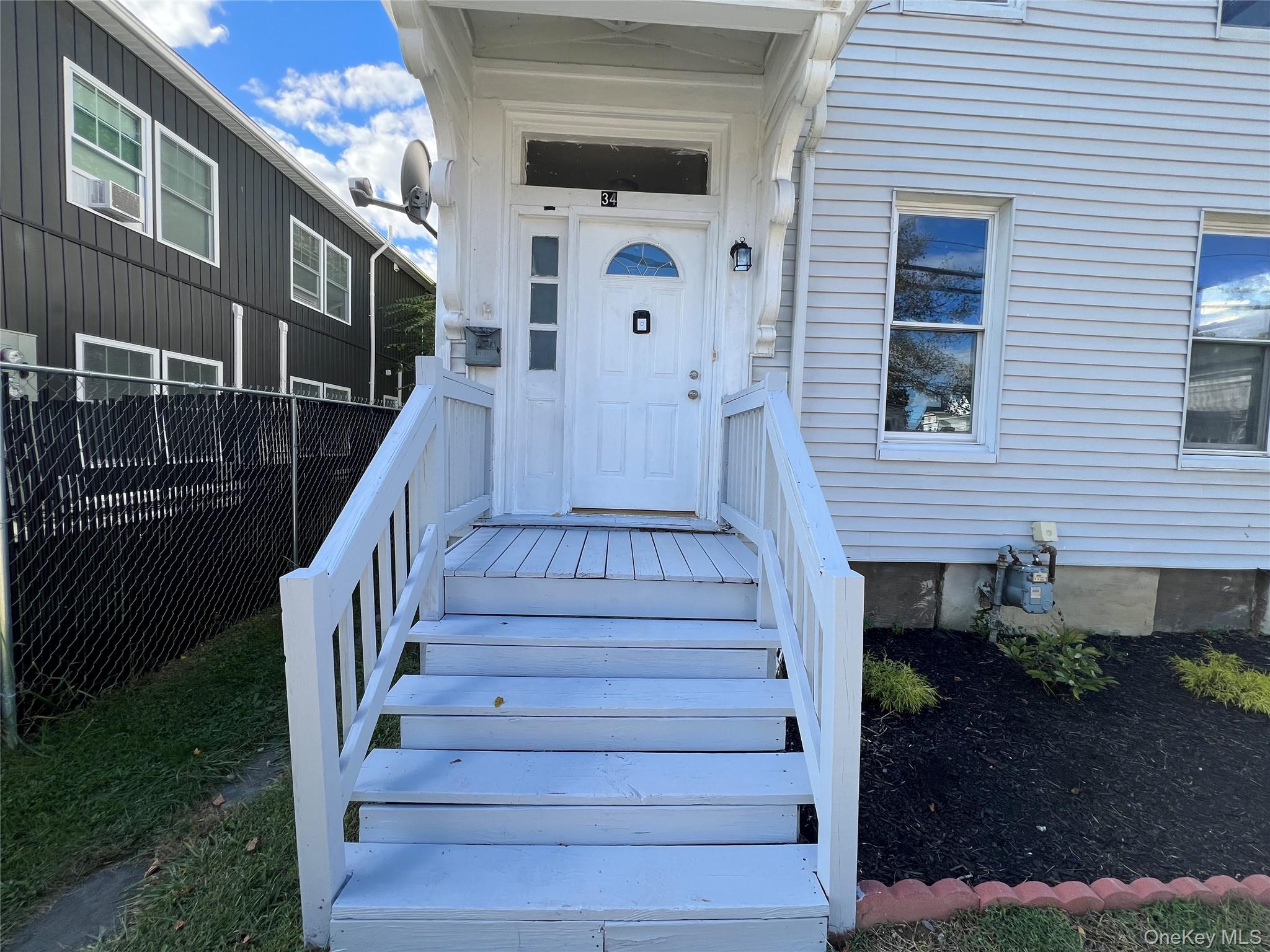 34 Smith Street, Poughkeepsie, NY 12601