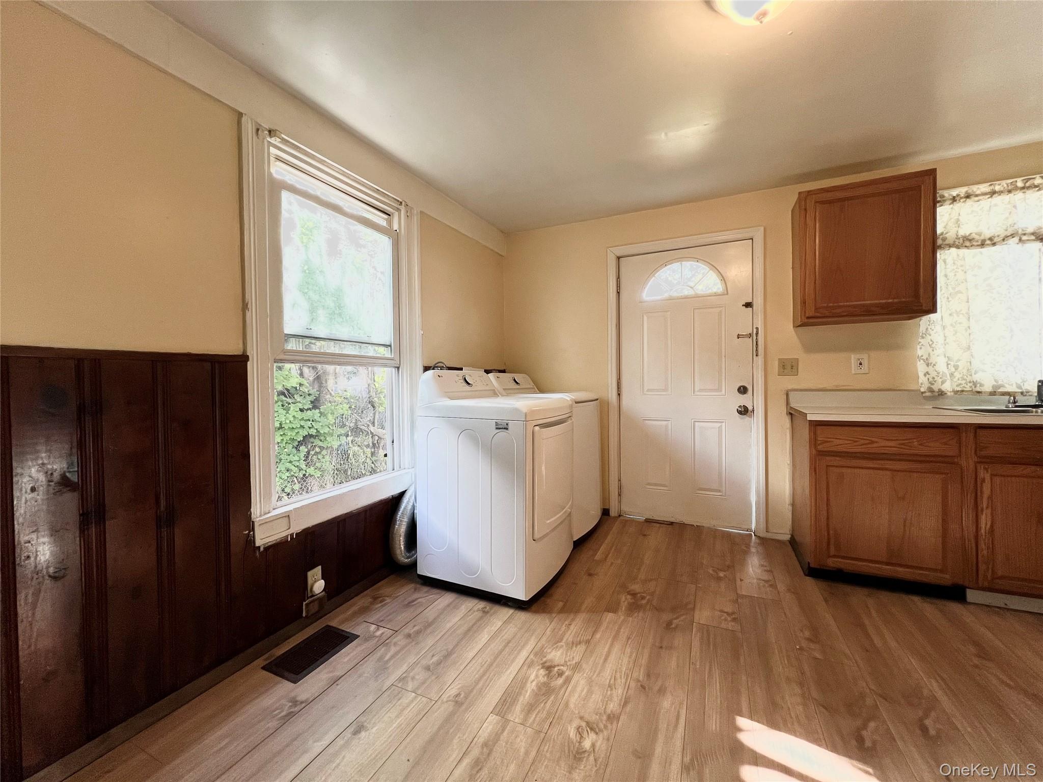 34 Smith Street, Poughkeepsie, NY 12601